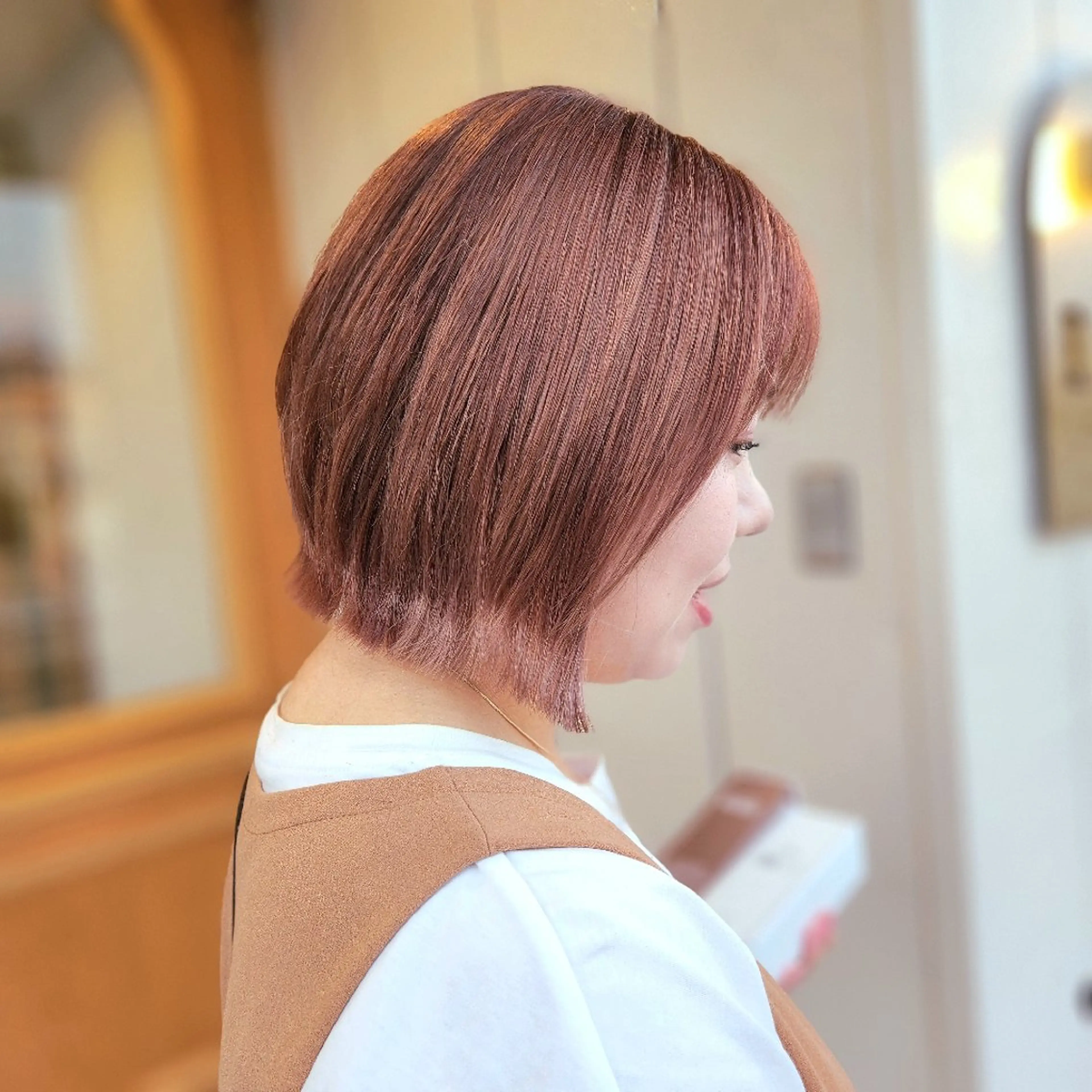 ショート カラー ベージュカラー ダブルカラー ピンクカラー ピンクベージュ O.hair designers所属・シールエクステ🎀 ホシノ🕒ユウカのヘアスタイル