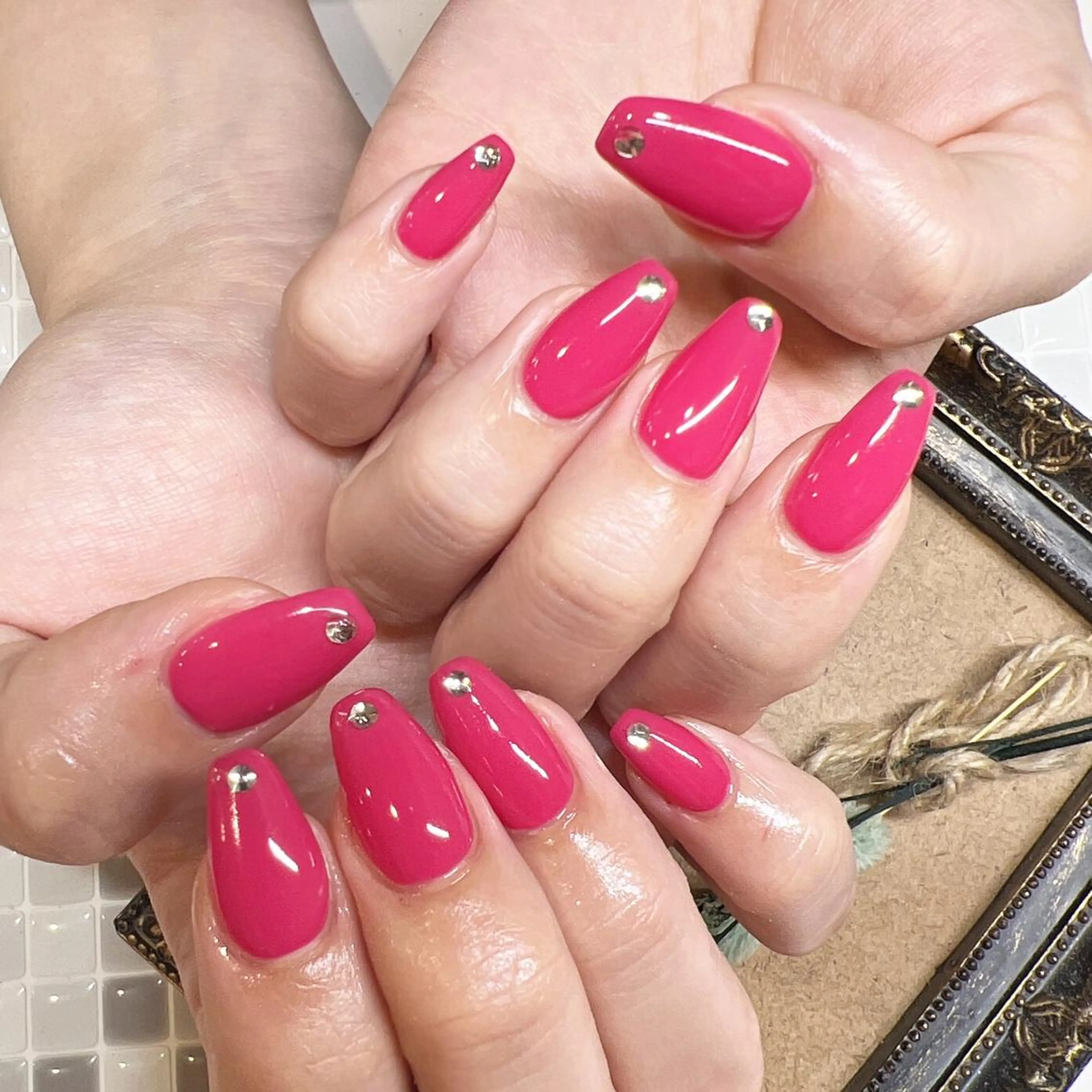 ネイル ストーンネイル ♡Nailist yui♡のネイルデザイン