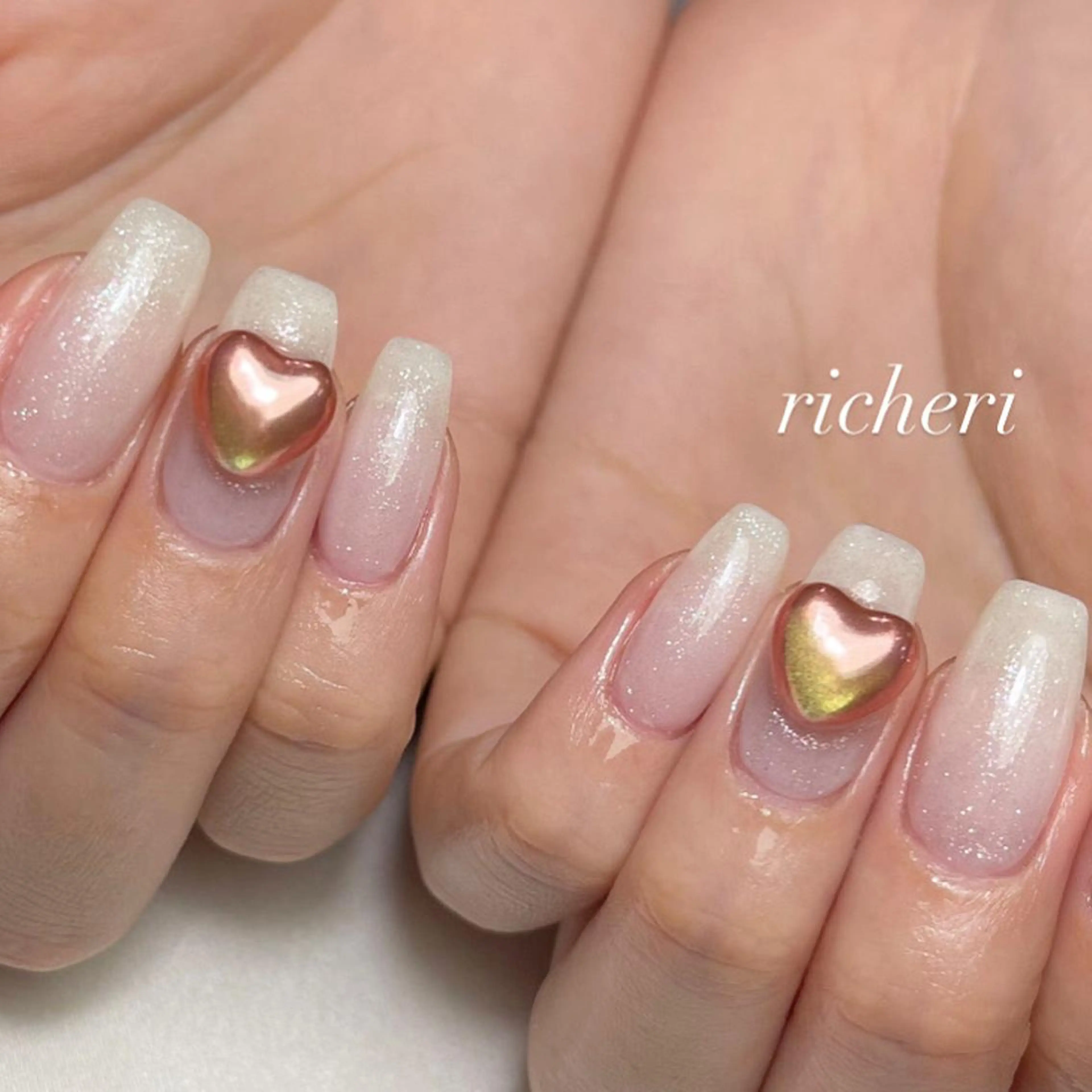ミディアム ネイル ハンドネイル richeri beautyのネイルデザイン