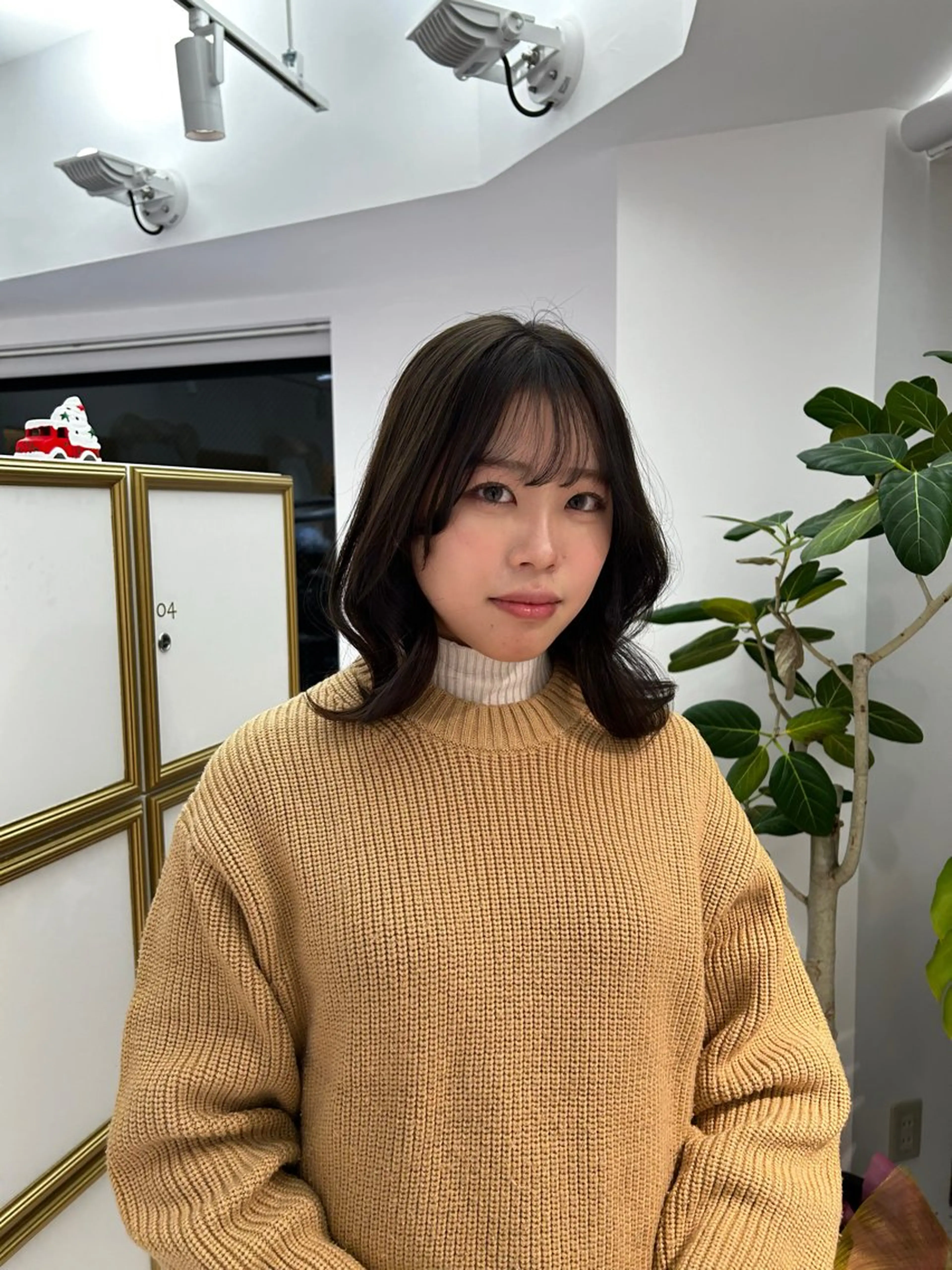 セミロング カラー レイヤーカット/瀬川 琴音のヘアスタイル