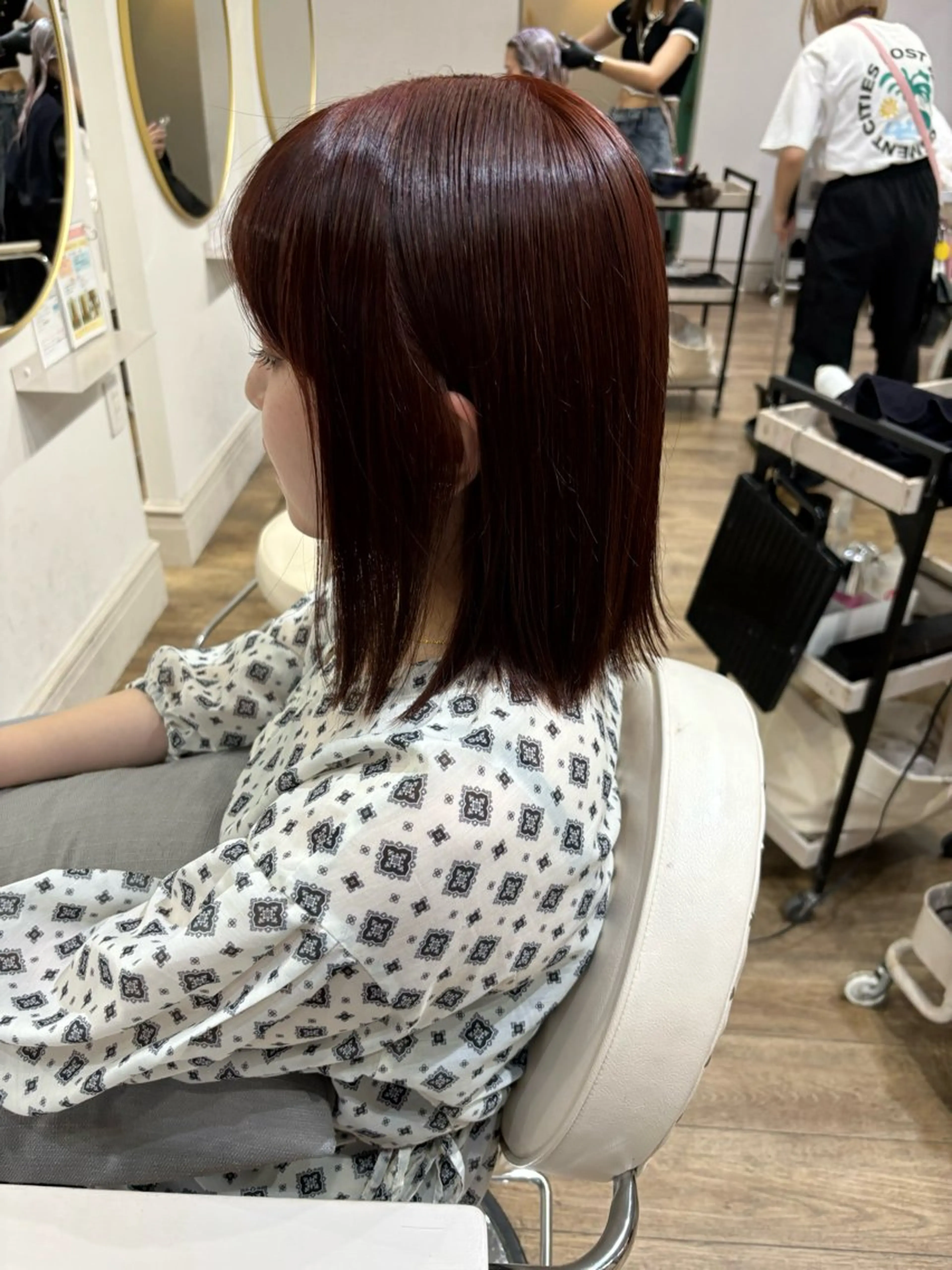 ミディアム カラー ブリーチ ブリーチなしカラー ヘアカラー トリートメント Risa🐈‍⬛/ グレージュ/透明感のヘアスタイル