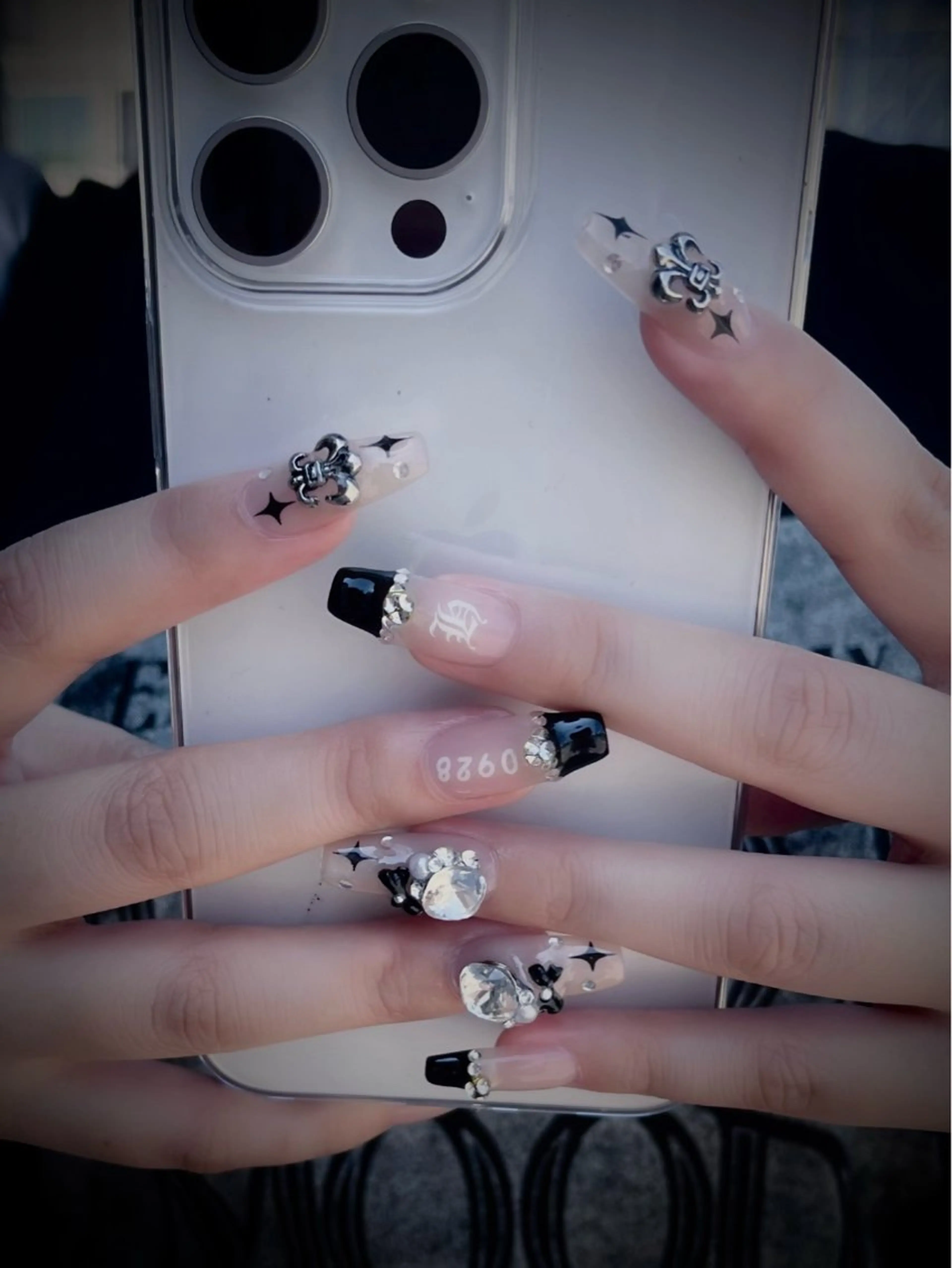 ネイル キラキラネイル マグネットネイル ワンカラーネイル スカルプネイル ワンホンネイル nine.🦋 YUKOのネイルデザイン