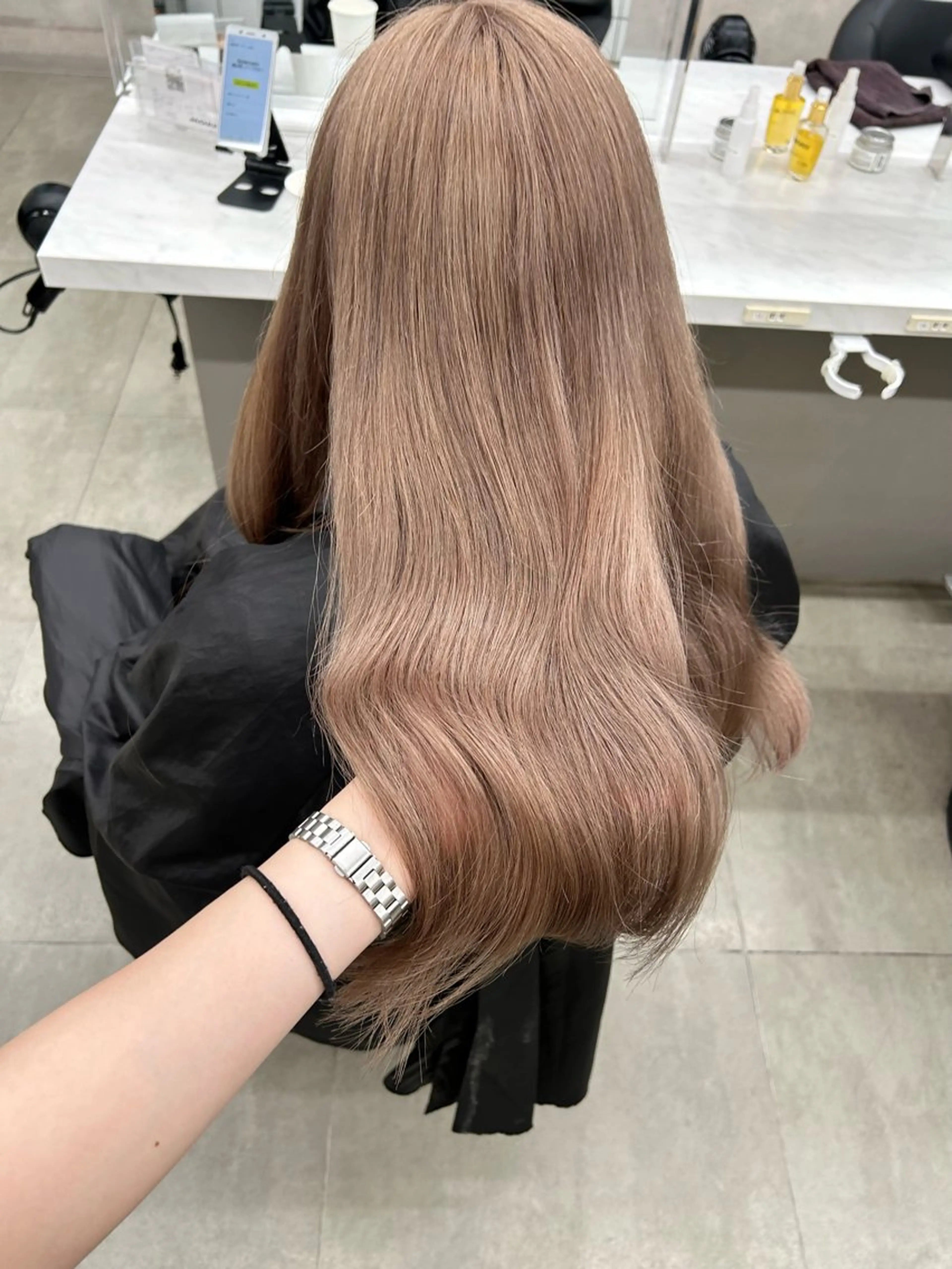 カラー 透明感ベージュ🤎 ナチュラルレイヤーのヘアスタイル