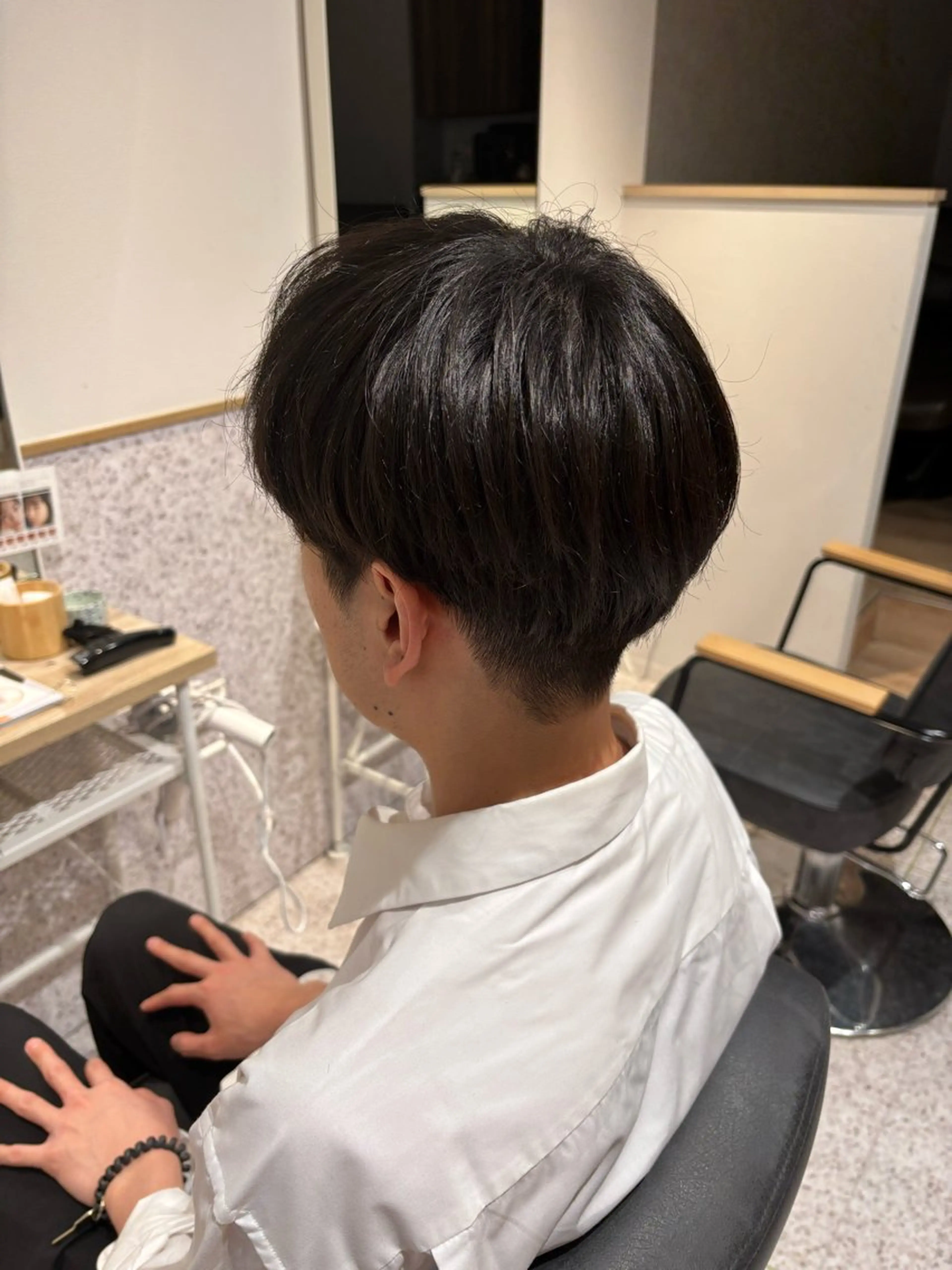 メンズ メンズハイライト メンズハイトーン メンズインナーカラー メンズ韓国風 マッシュ カット 暖色カラー/ パリジェンヌ💟みくのヘアスタイル