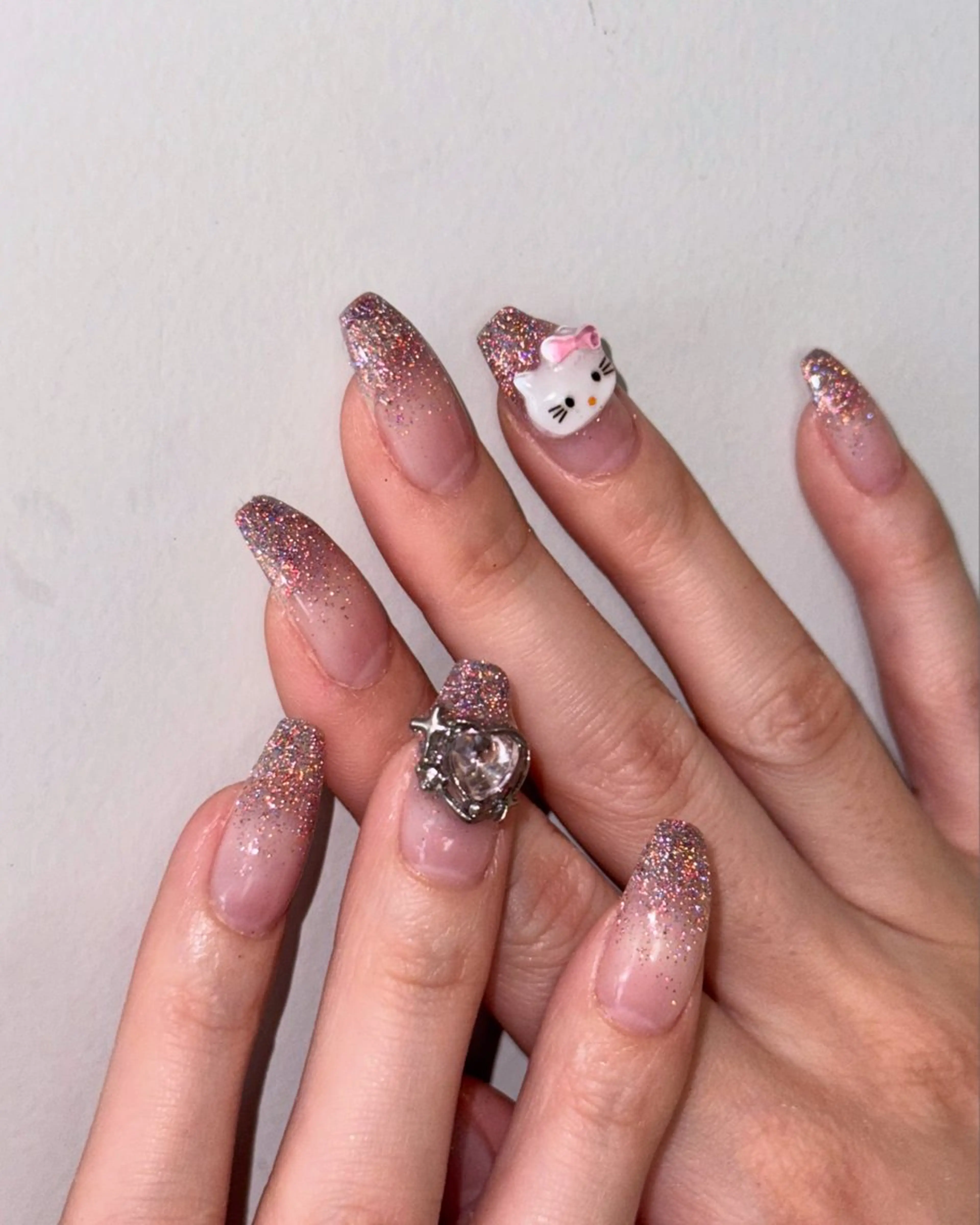 ネイル ハンドネイル 🍒 akariのネイルデザイン