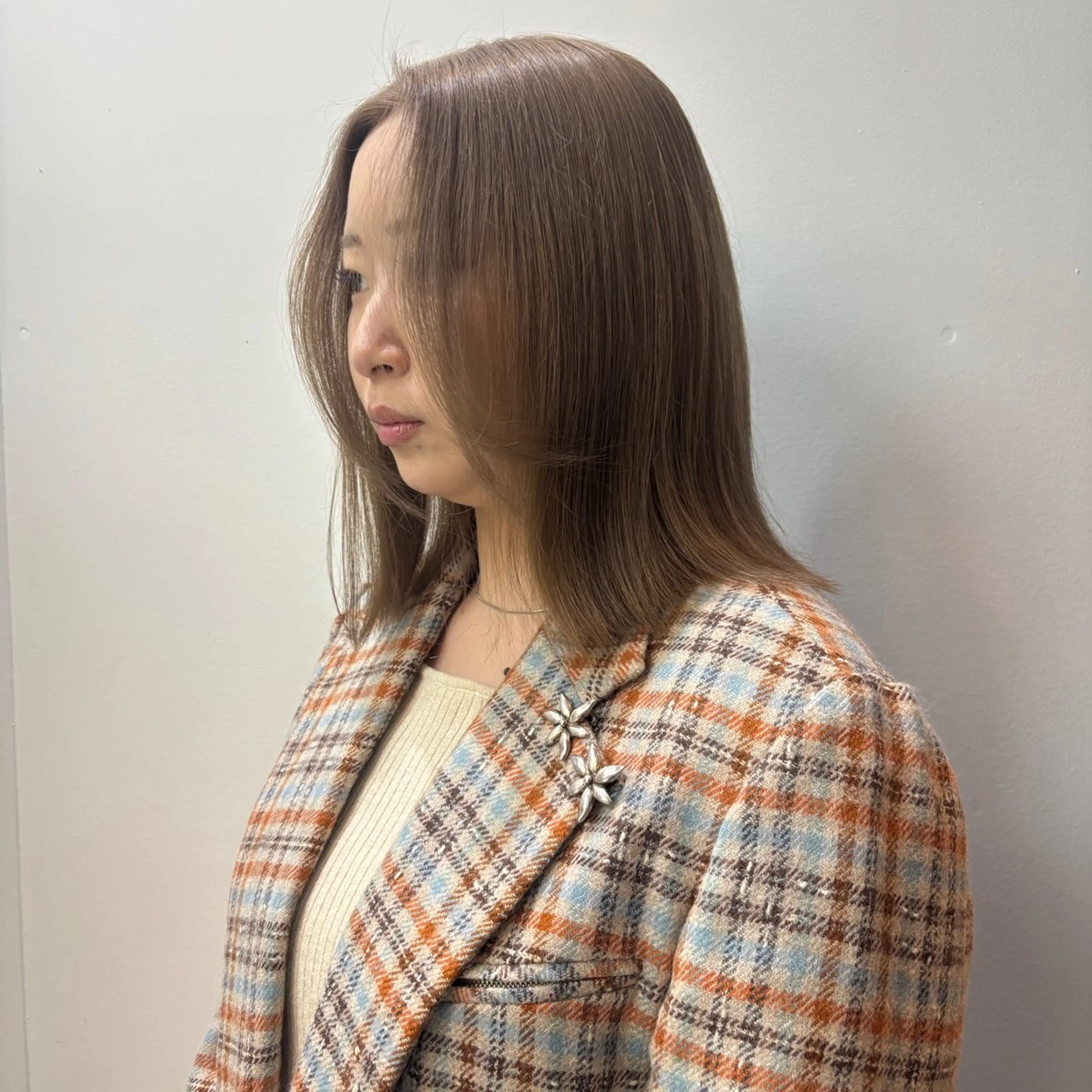 ミディアム カット ヘアカラー トリートメント ☘️かわいいハイトー ン☘️nonokaのヘアスタイル