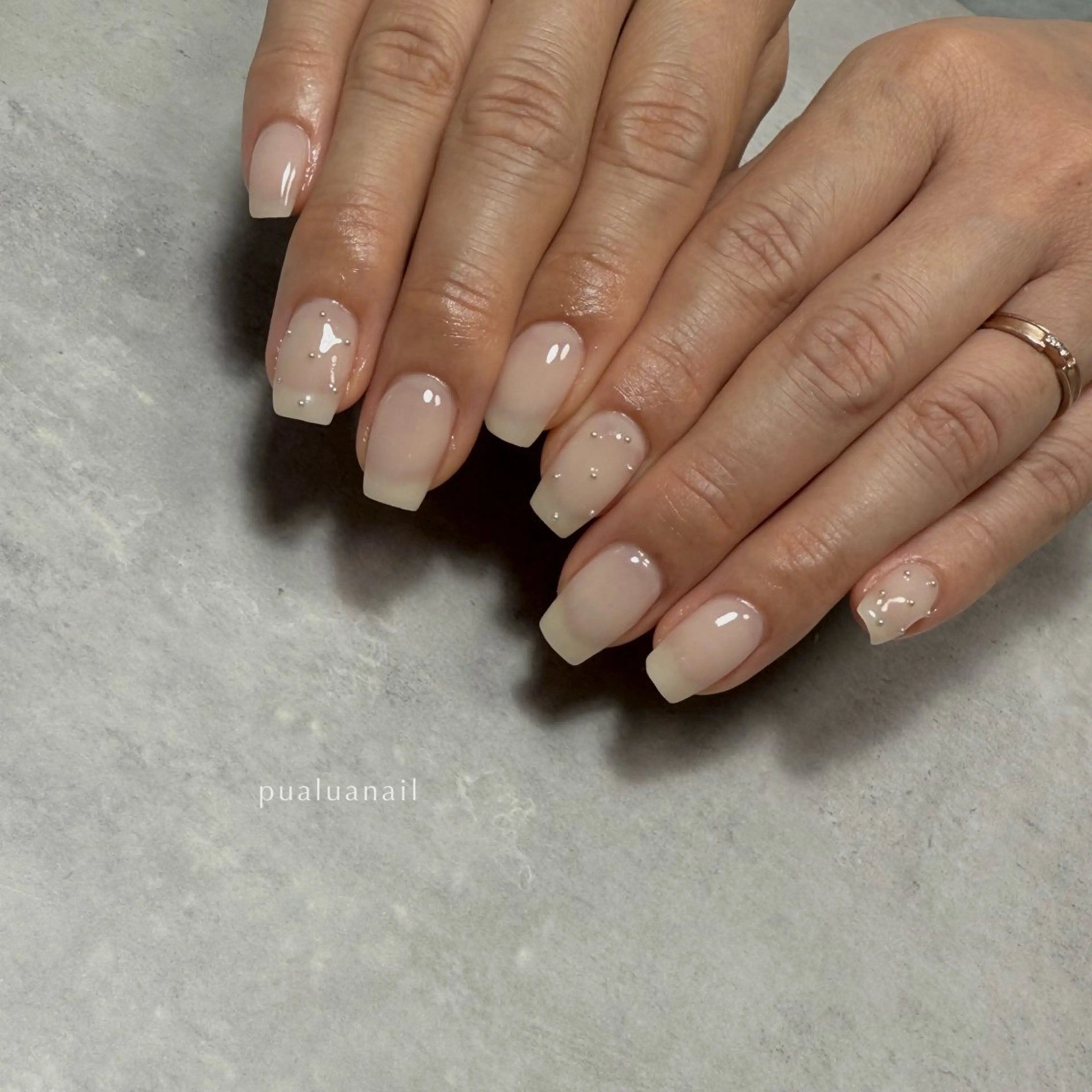 ネイル シンプルネイル ハンドネイル pualua miharuのネイルデザイン