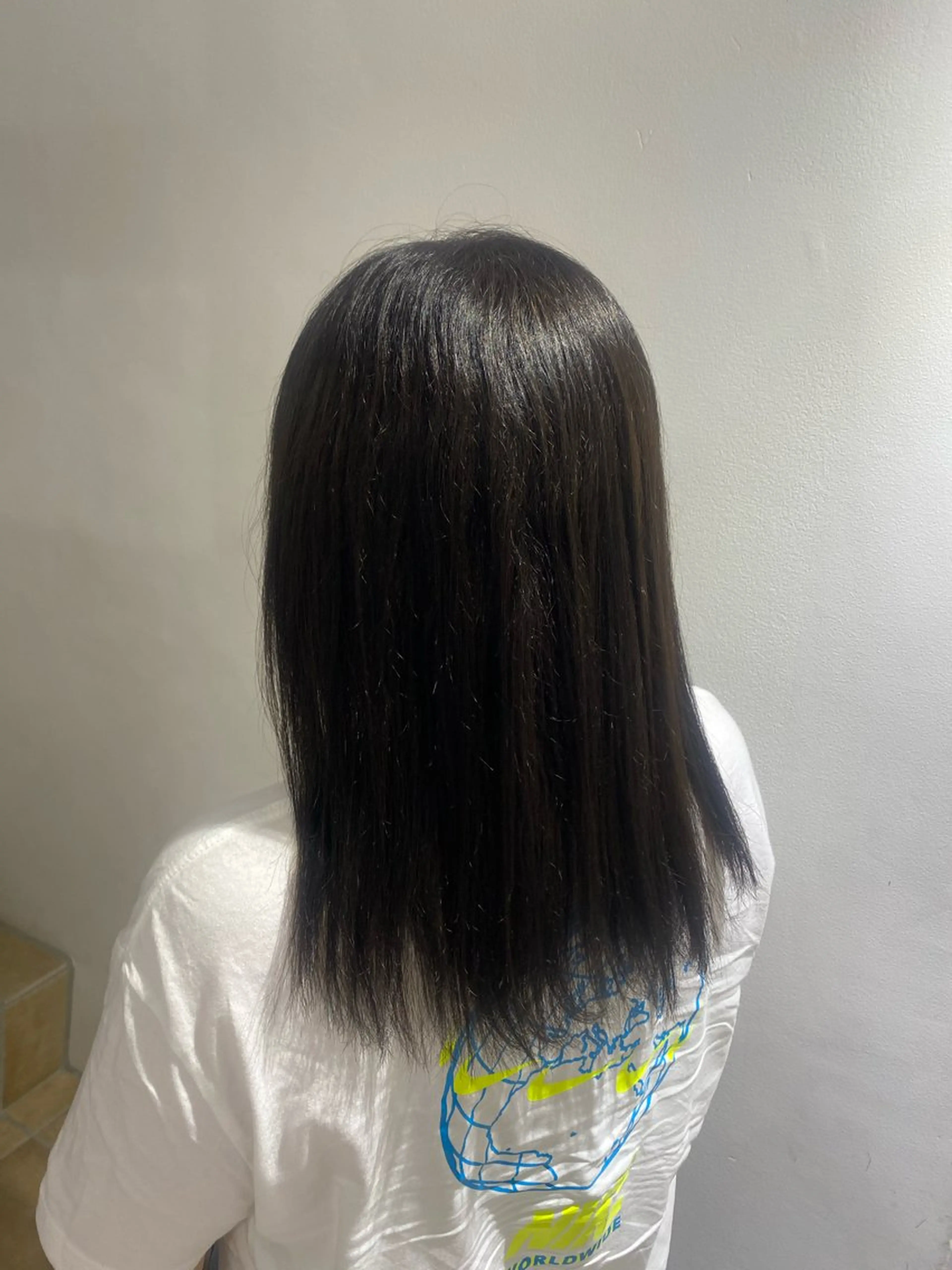 ミディアム カラー BUZZ 自由が丘所属・niimi rimuのヘアスタイル