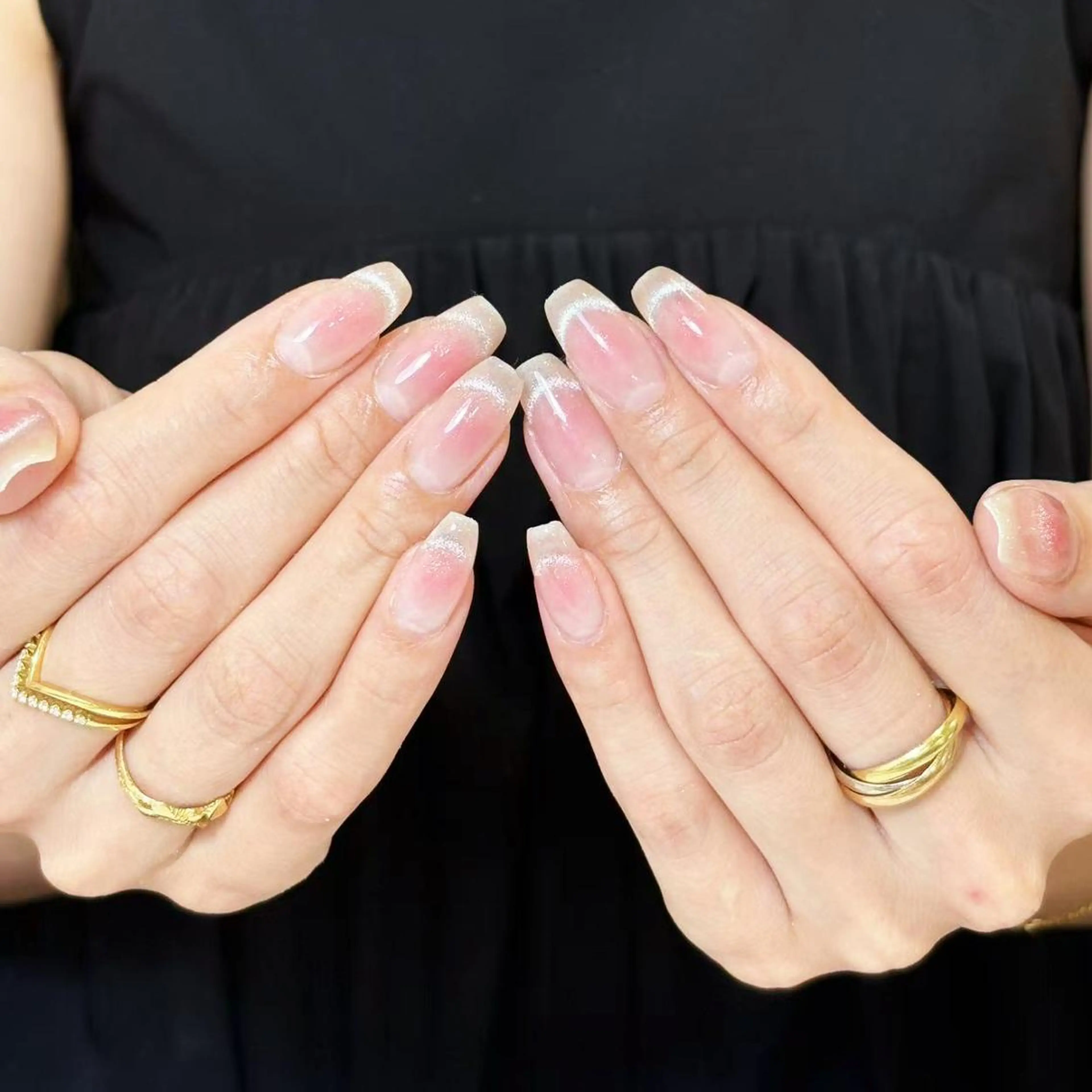 ネイル アートネイル オーロラネイル ガーリー キラキラネイル 韓国ネイル ハンドネイル ハンドケア DIAMOND 💅のネイルデザイン