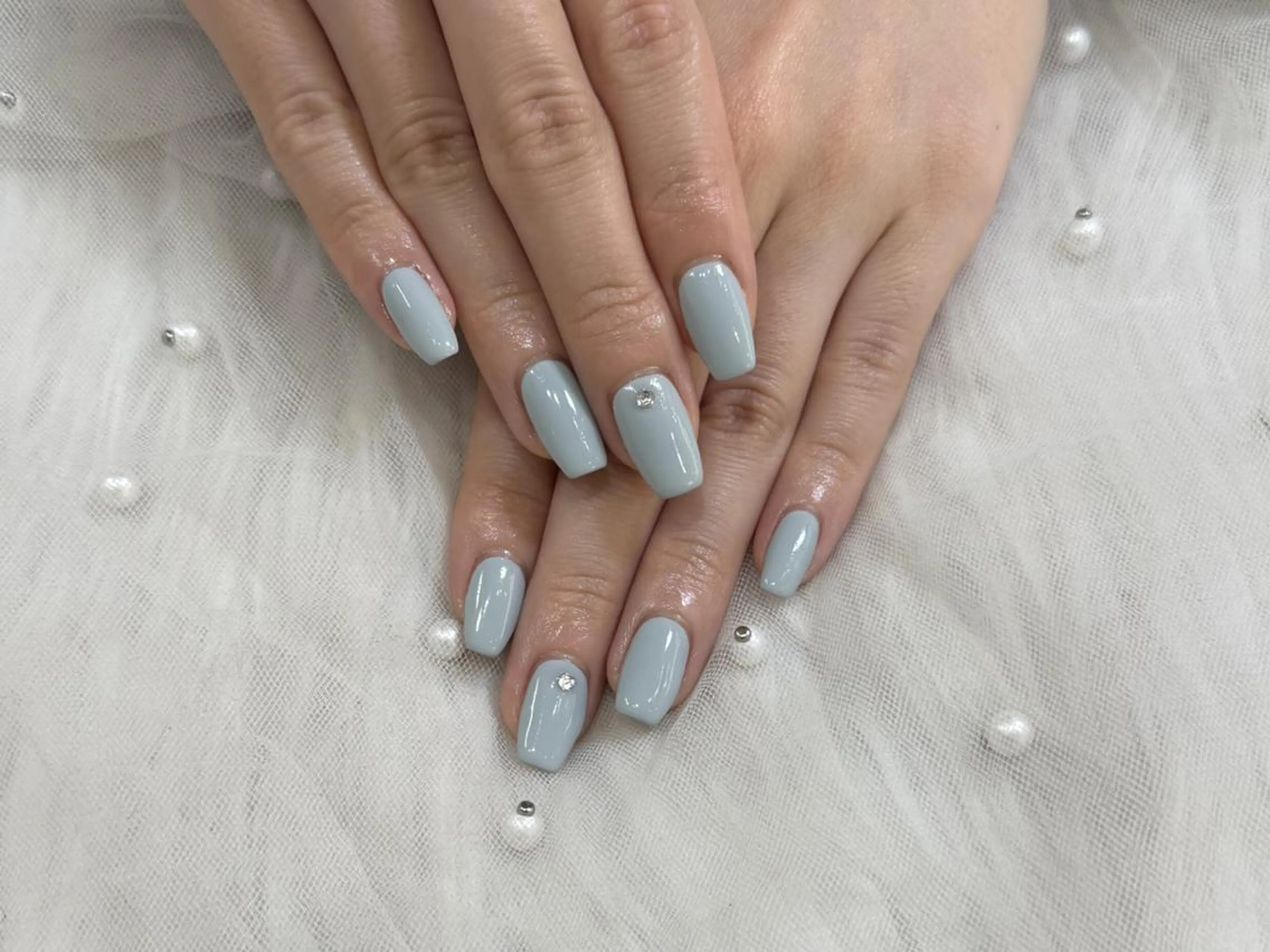 ジェルオフ無料☆ハンドワンカラー・ラメグラデーション☆甘皮ケア込!の写真