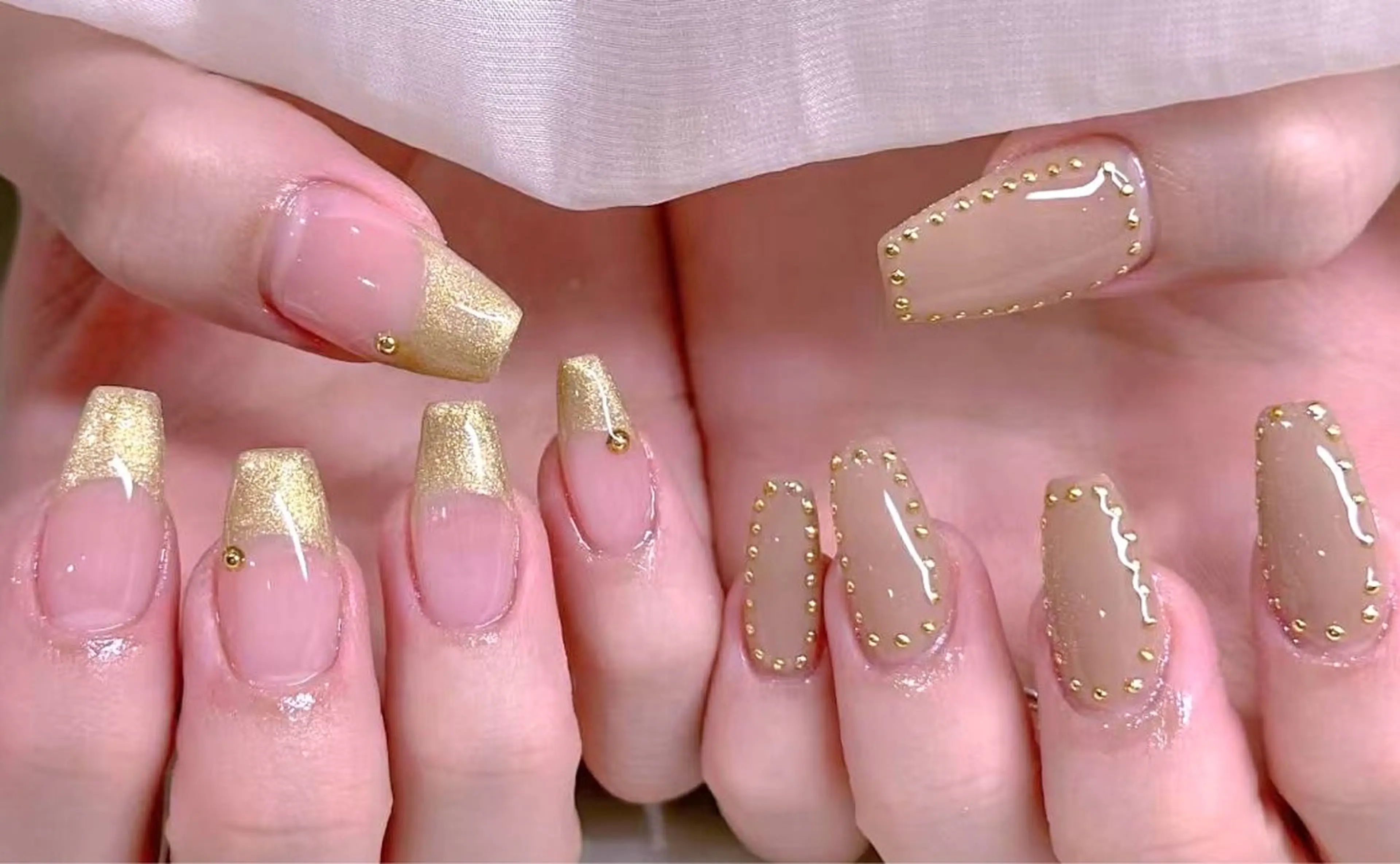 ネイル ブルー チークネイル フレンチネイル ハート ホログラムネイル 美爪パラジェル導入店 Sunnilyのネイルデザイン