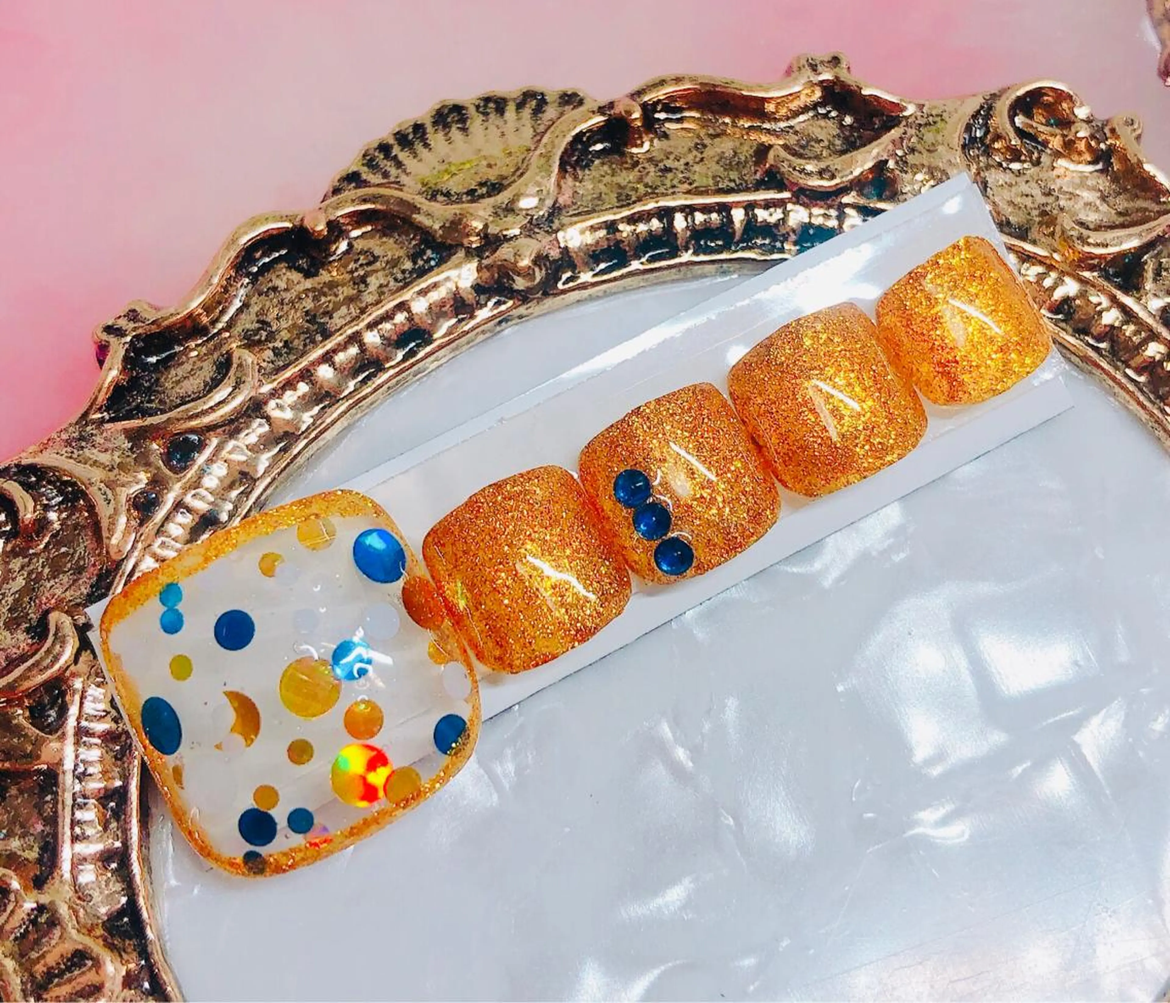 ネイル フットネイル フットネイル CROWN プライベートサロンのネイルデザイン