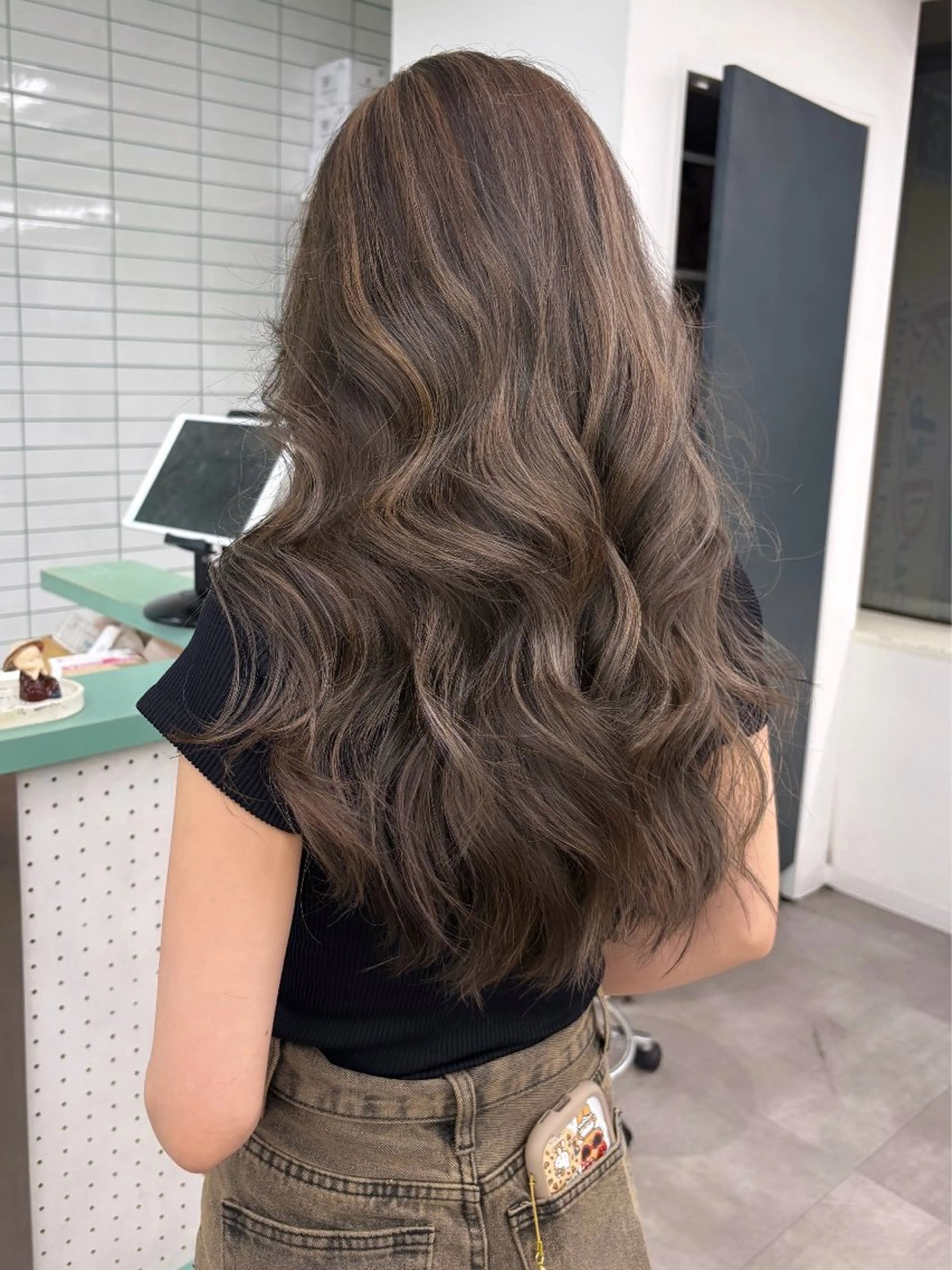 ロング カット ヘアカラー トリートメント Ⓜ︎iyu🌊/海外 風ハイライト特化のヘアスタイル