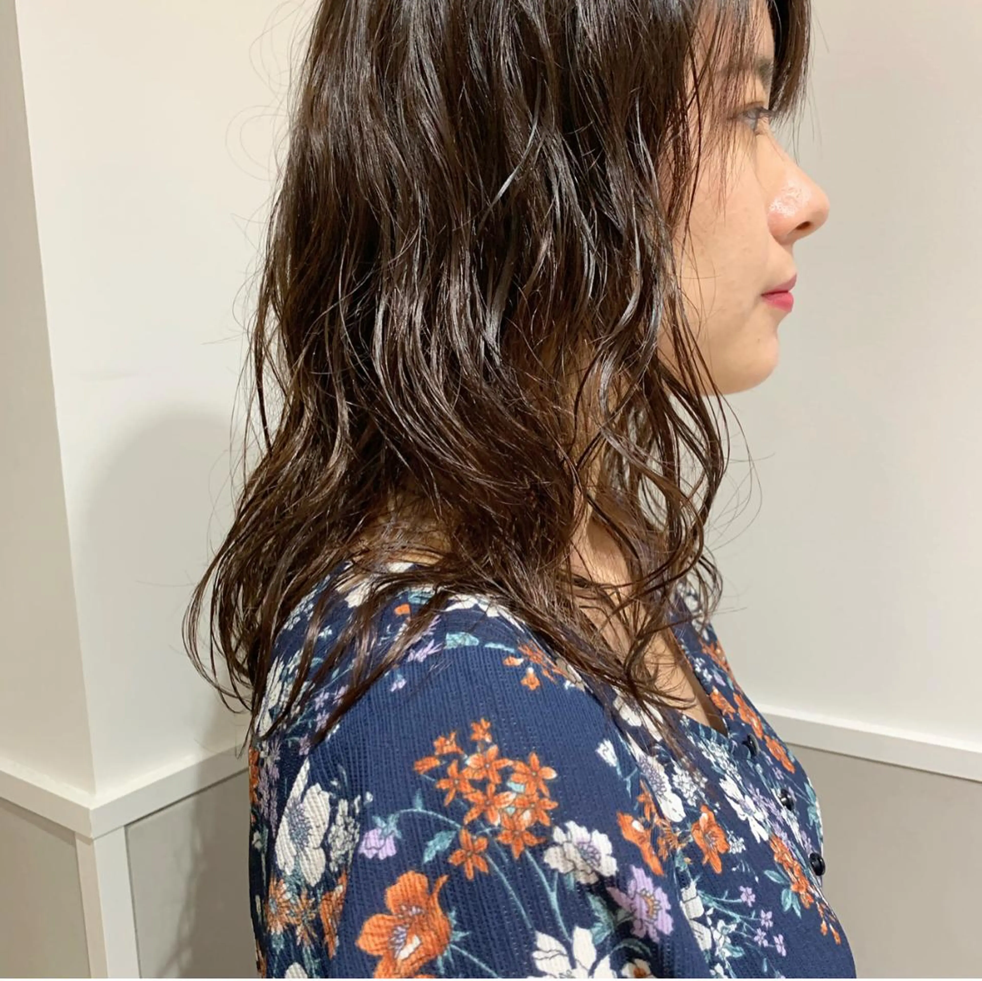 セミロング パーマ ヘアアレンジ 髪質改善period.所属・いしかわまい🎀 髪質改善特価サロンのヘアスタイル
