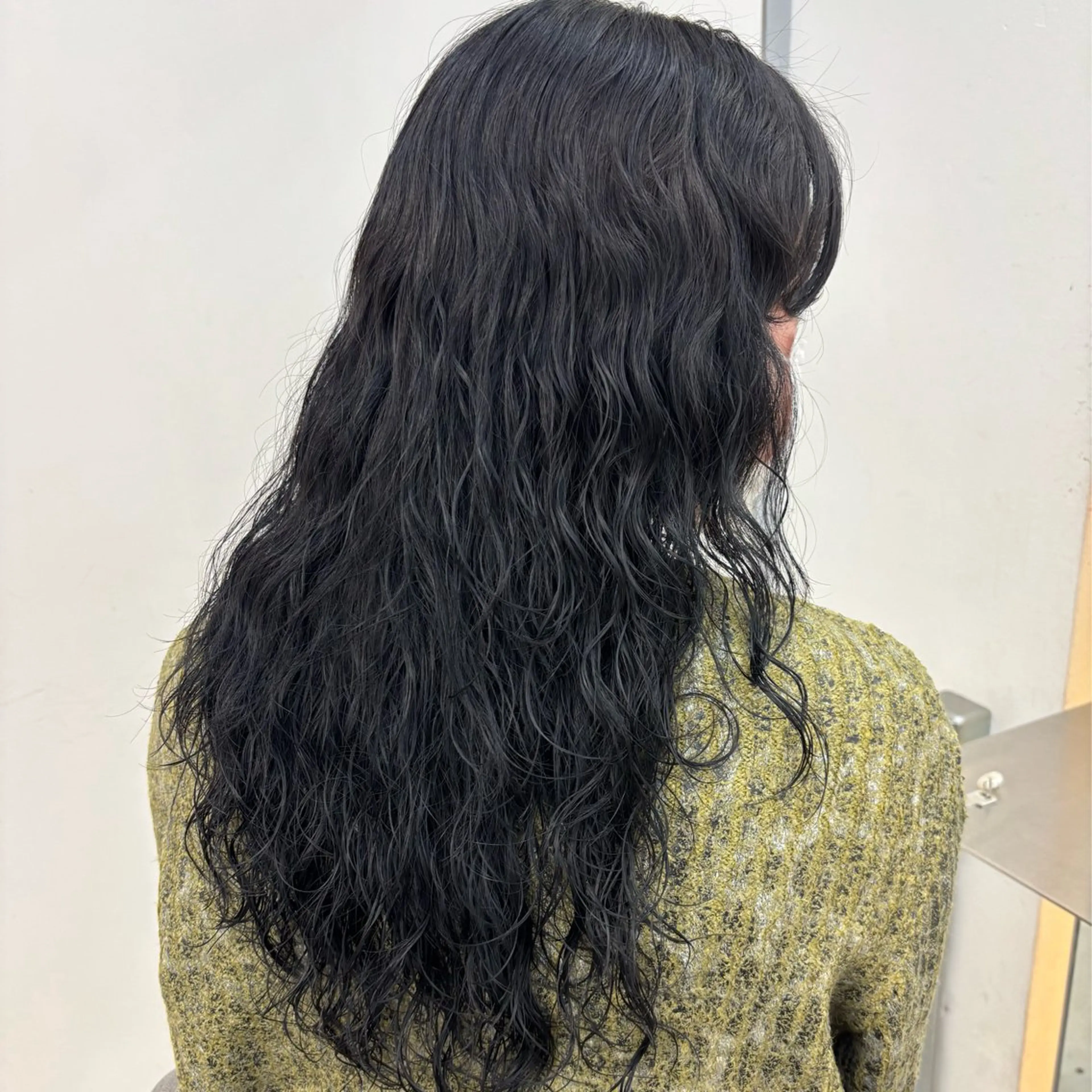 ロング カラー 暗髪／艶髪／渋谷/ モモカ🎀のヘアスタイル