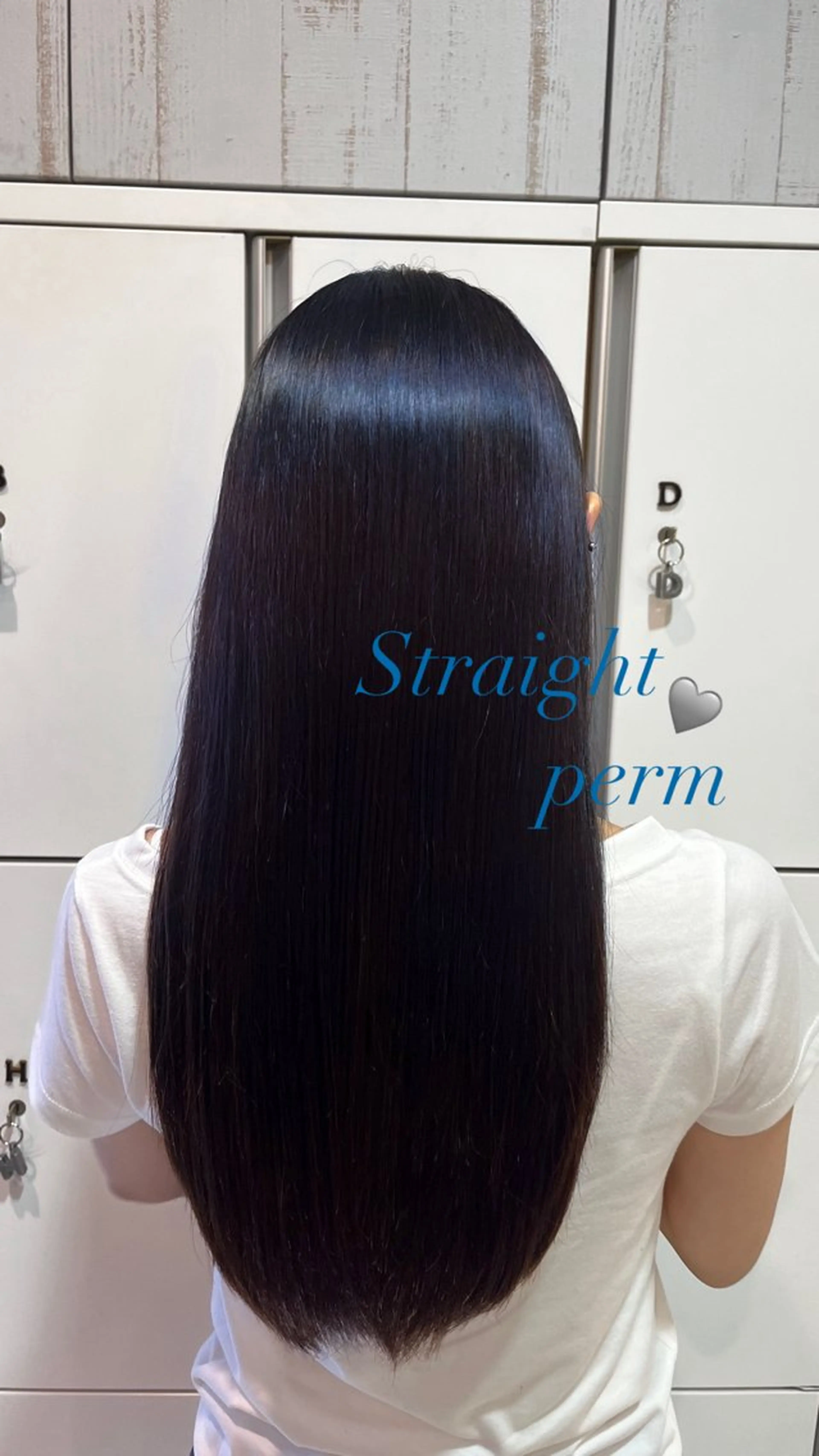 ロング パーマ 縮毛矯正 ストレートパーマ カット 縮毛矯正 生活に馴染む デザイン/鏡ゆうかのヘアスタイル