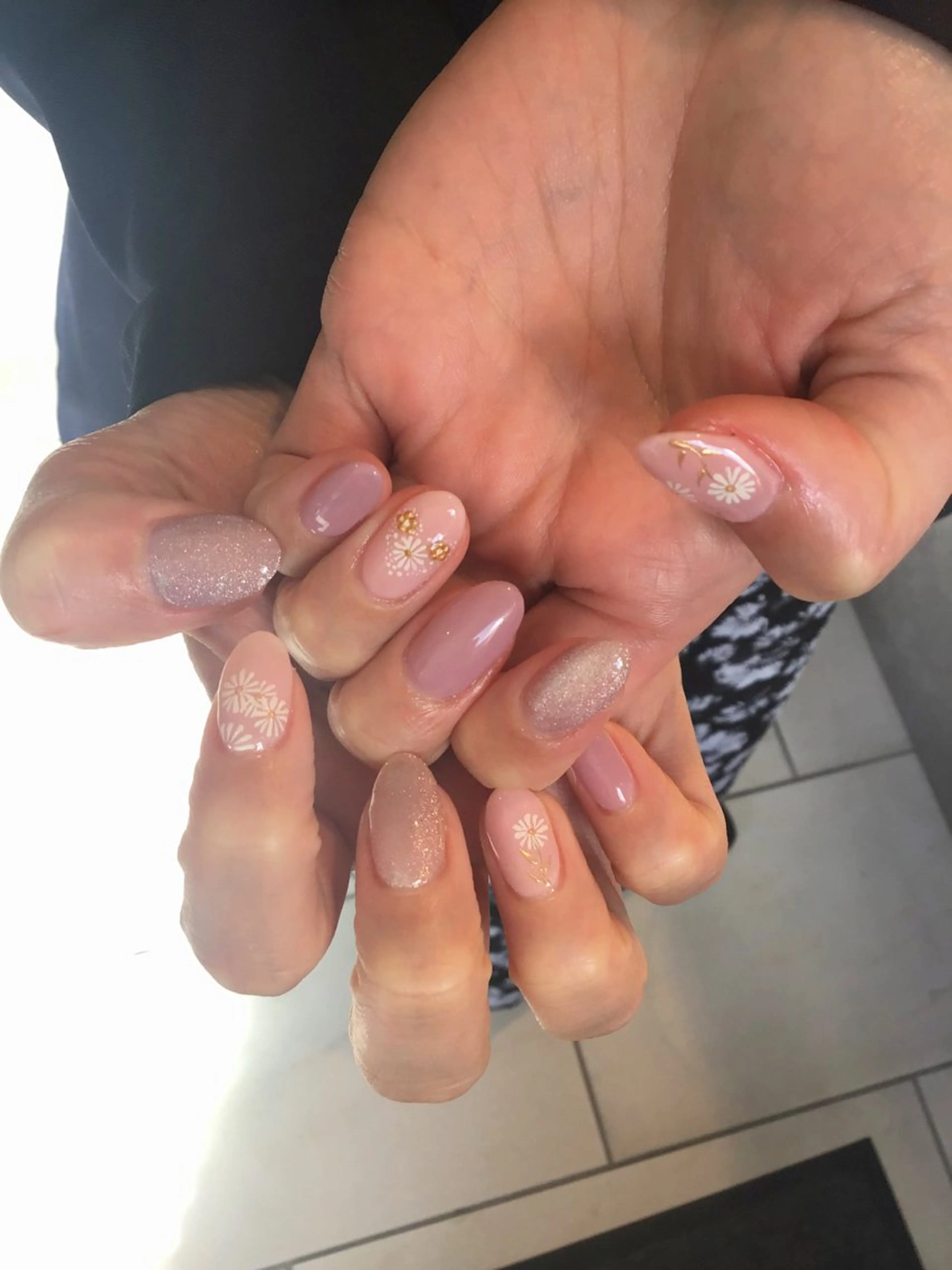 ネイル アートネイル シンプルネイル Nest 岩崎のネイルデザイン