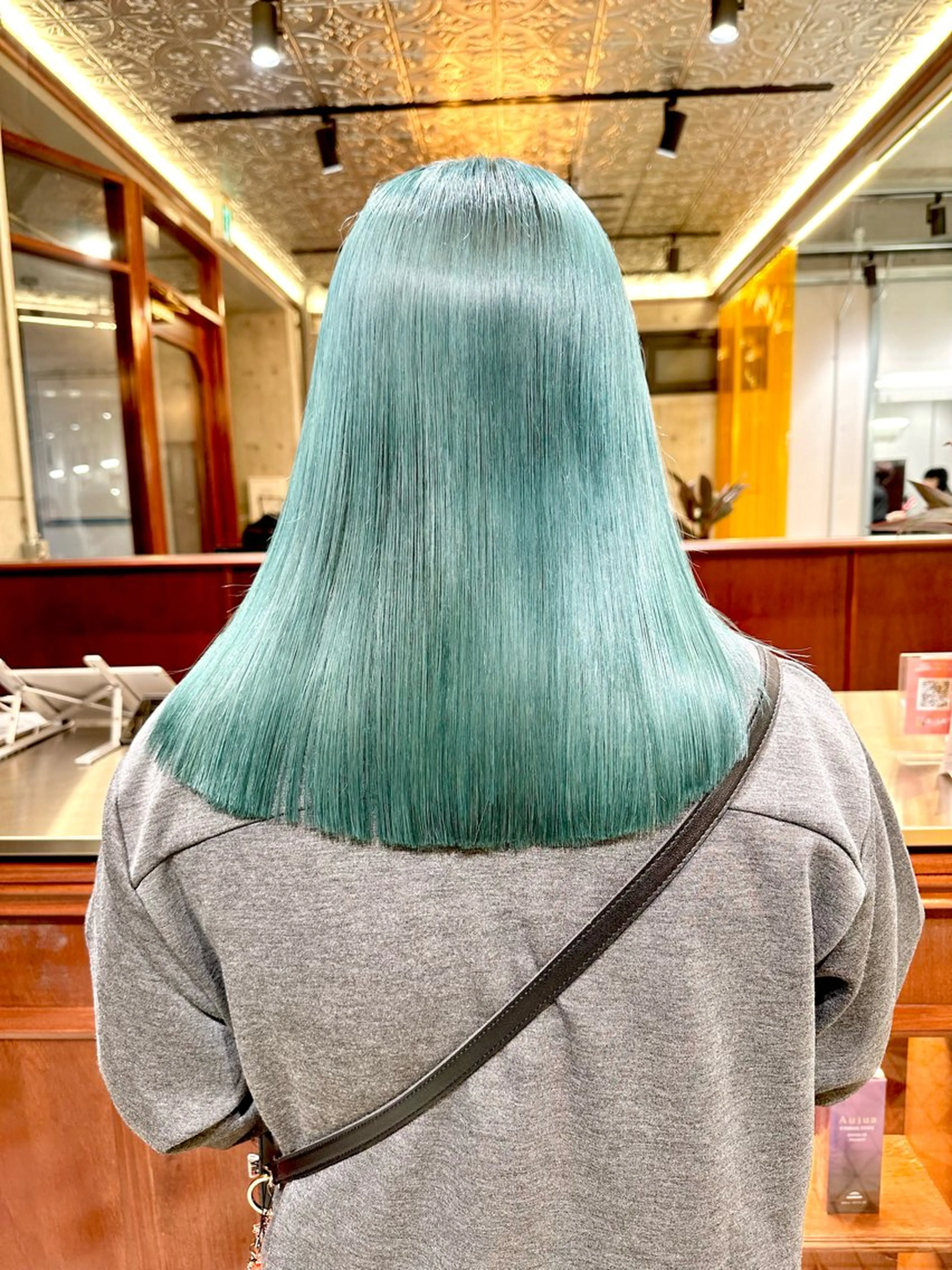 ロング カラー ブリーチ iris栄店所属・津江 成美のヘアスタイル