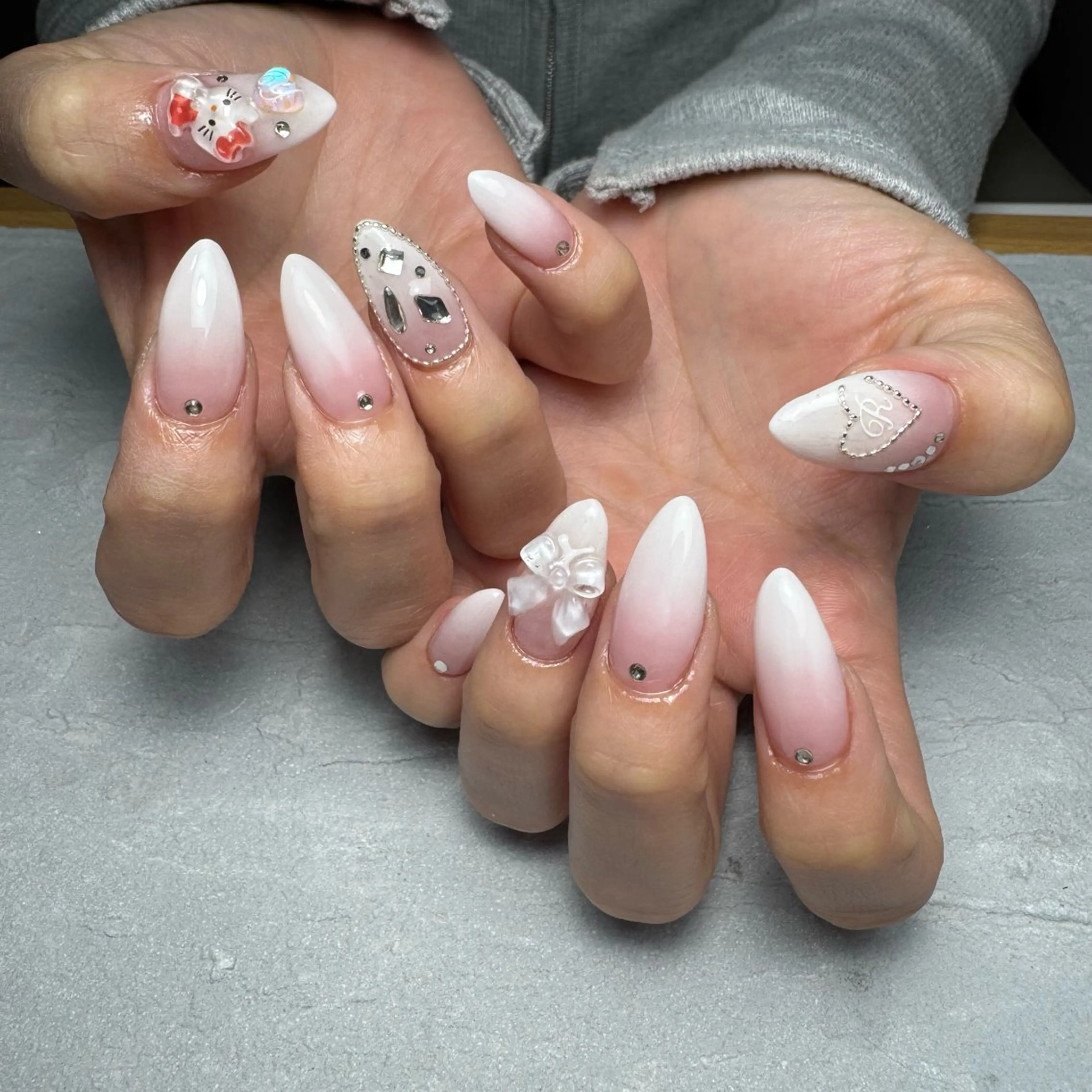 ネイル ハンドネイル Re:Smil所属・☺︎ NOZOMI☺︎のネイルデザイン
