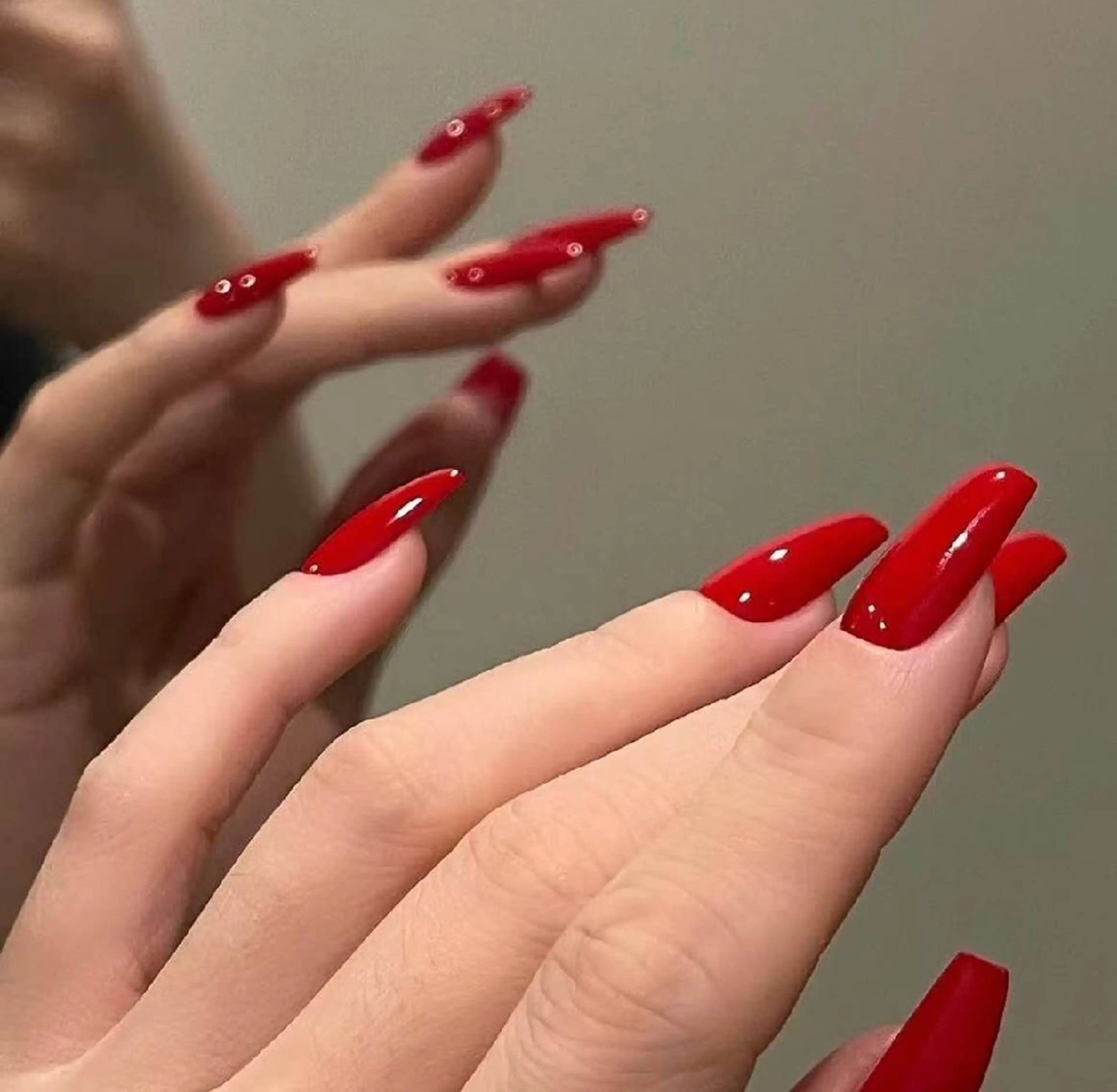 ネイル オーロラネイル フラワーネイル フットネイル フレンチネイル ジェルネイル ハンドネイル Oomiya 服部のネイルデザイン