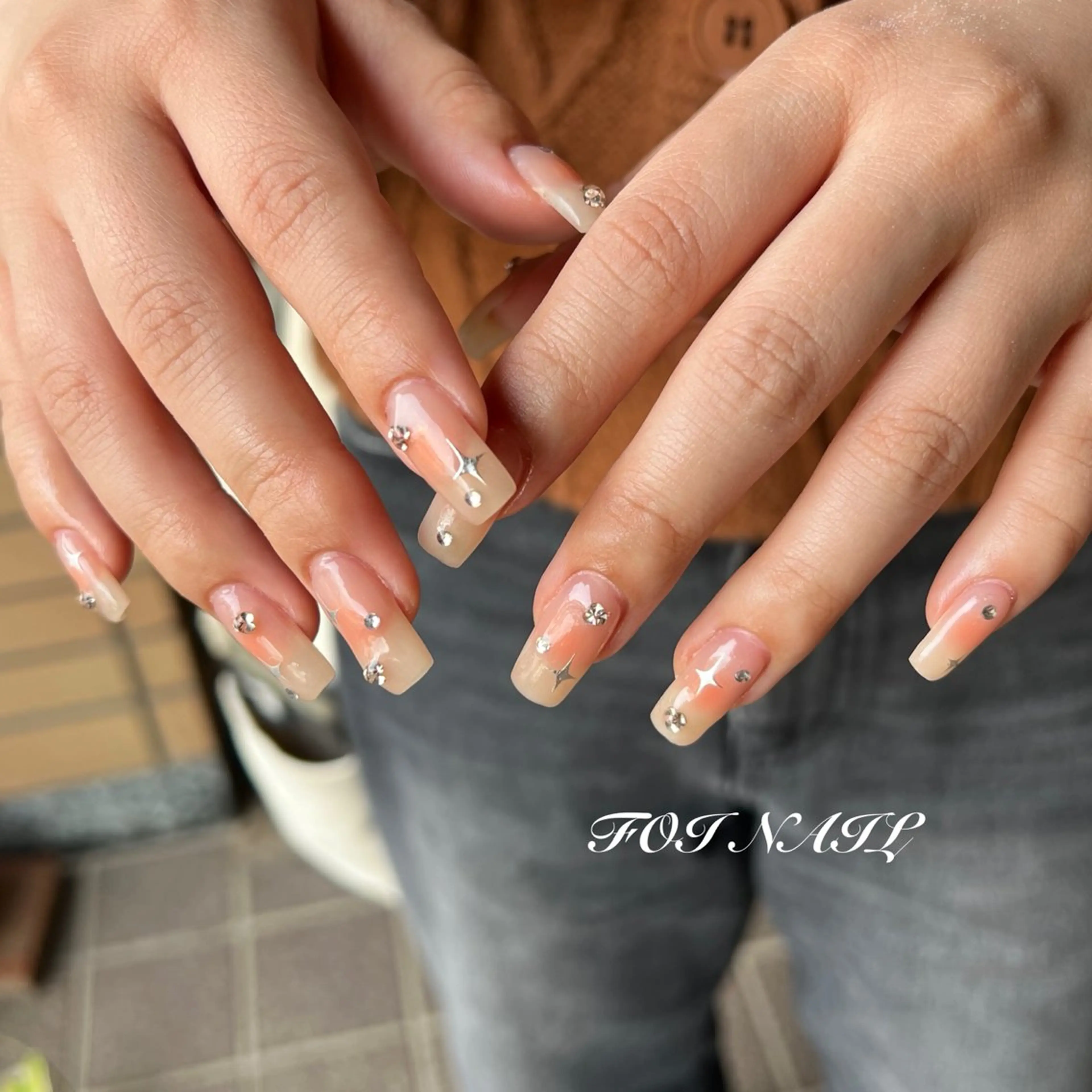 ネイル チークネイル ワンホンネイル FOI NAILのネイルデザイン