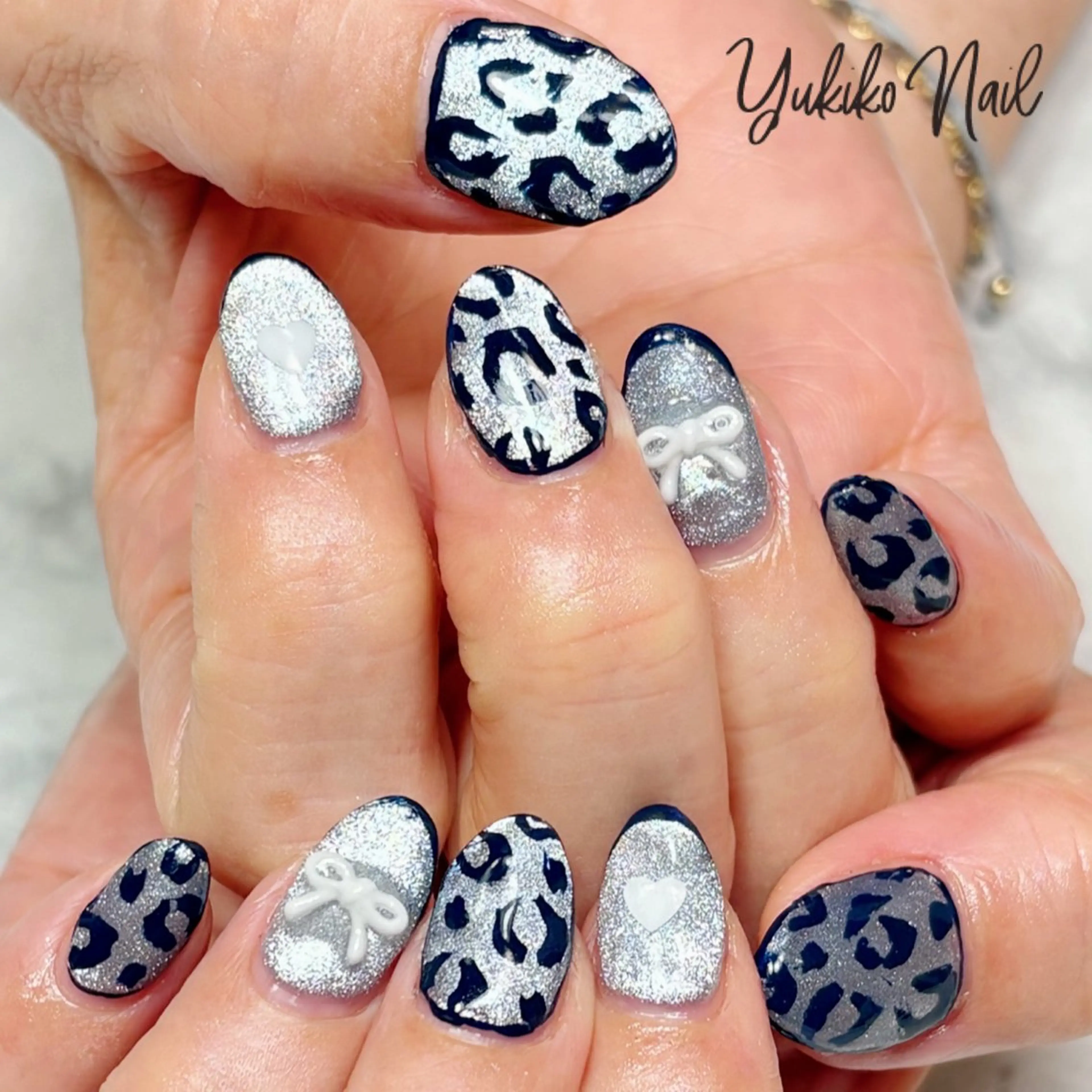 ネイル アニマル柄 ブルー マグネットネイル ネイビー 冬ネイル ハンドネイル ユキコ ネイルのネイルデザイン