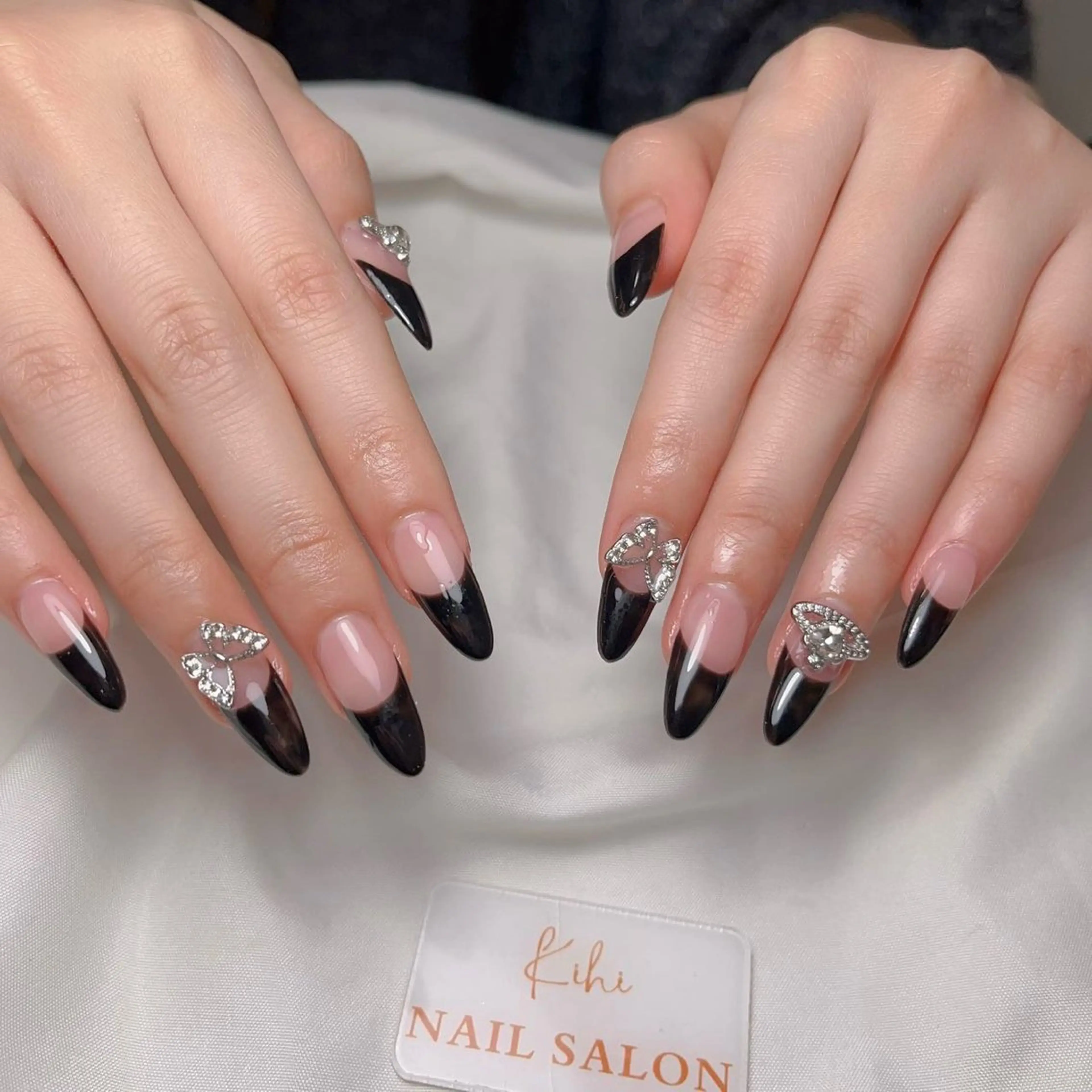 ネイル アートネイル フレンチネイル ジェルネイル グラデーション 韓国ネイル ハンドネイル 💕鈴木ユリ パラジェル/オフ無料のネイルデザイン