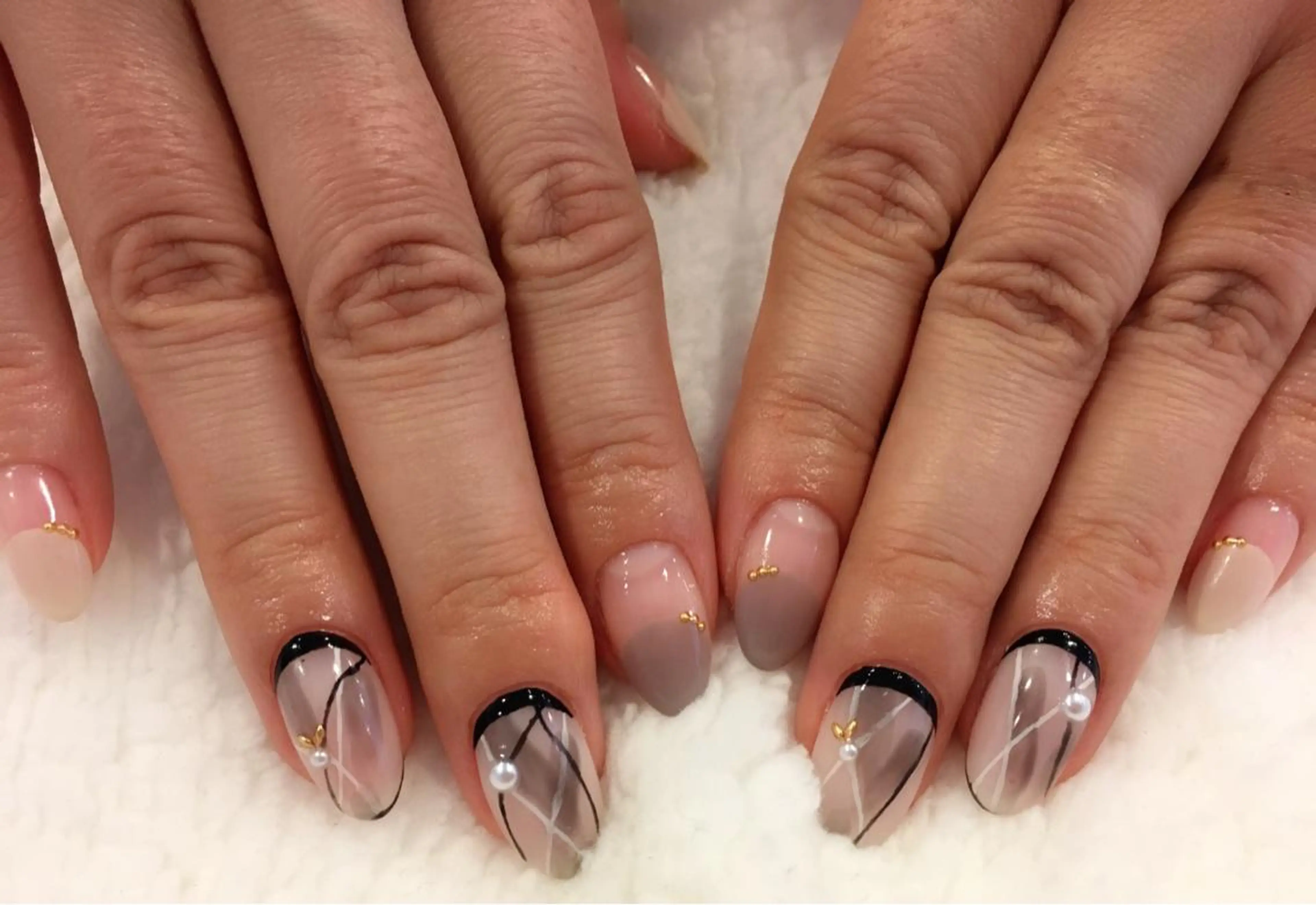 ネイル ニュアンスネイル にしぐち はるかのネイルデザイン