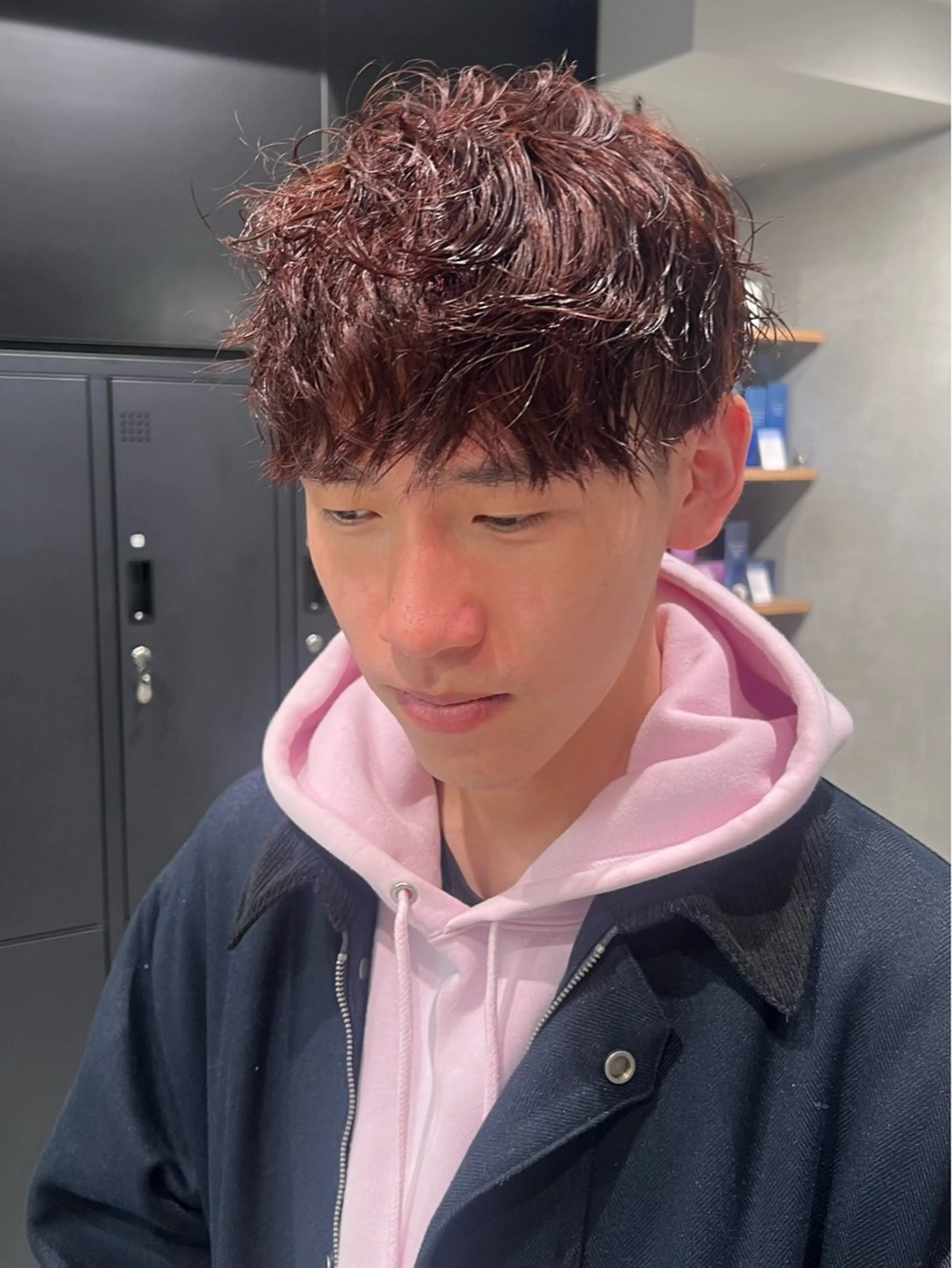 ミディアム メンズ ミディアムパーマ フェザーパーマ メンズパーマ 波巻きパーマ カット パーマ トリートメント ヘアセット ハイトーン/ウルフ /レイヤー/坂野幸伸のヘアスタイル