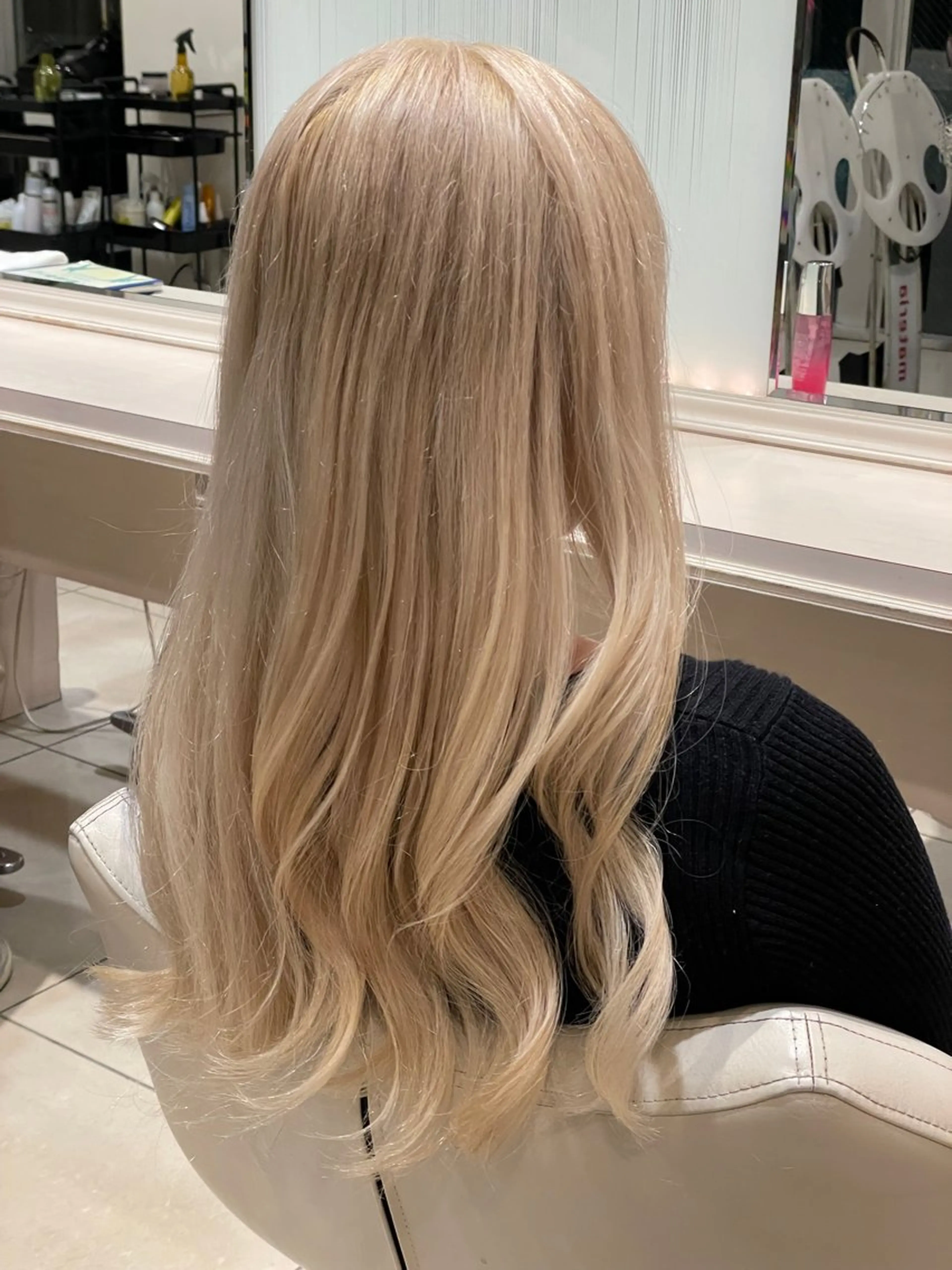 ロング カラー ヘアカラー 井上 愛里のヘアスタイル