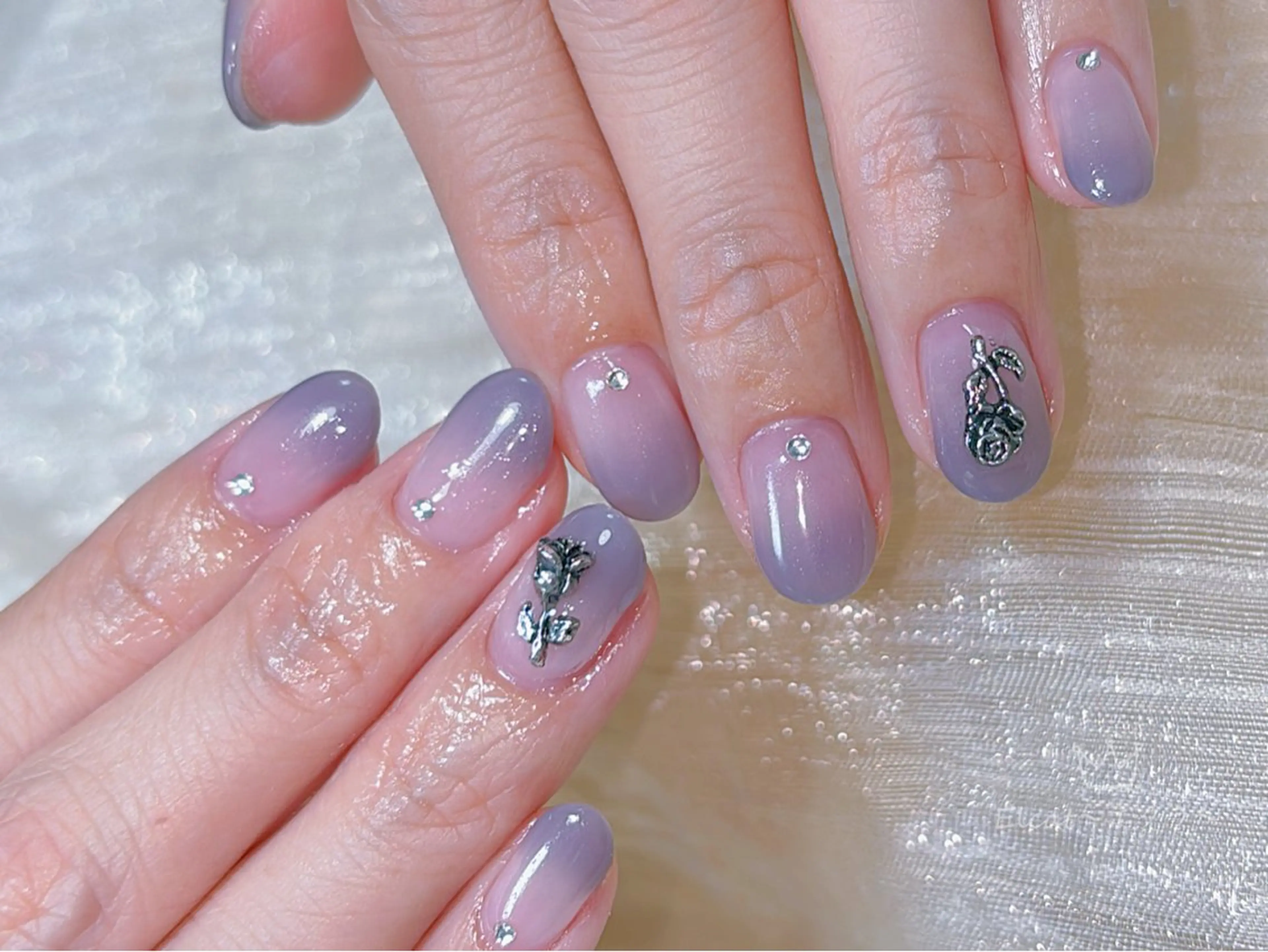 ネイル ネイルサロンエクラ 🫧Shizukaのネイルデザイン