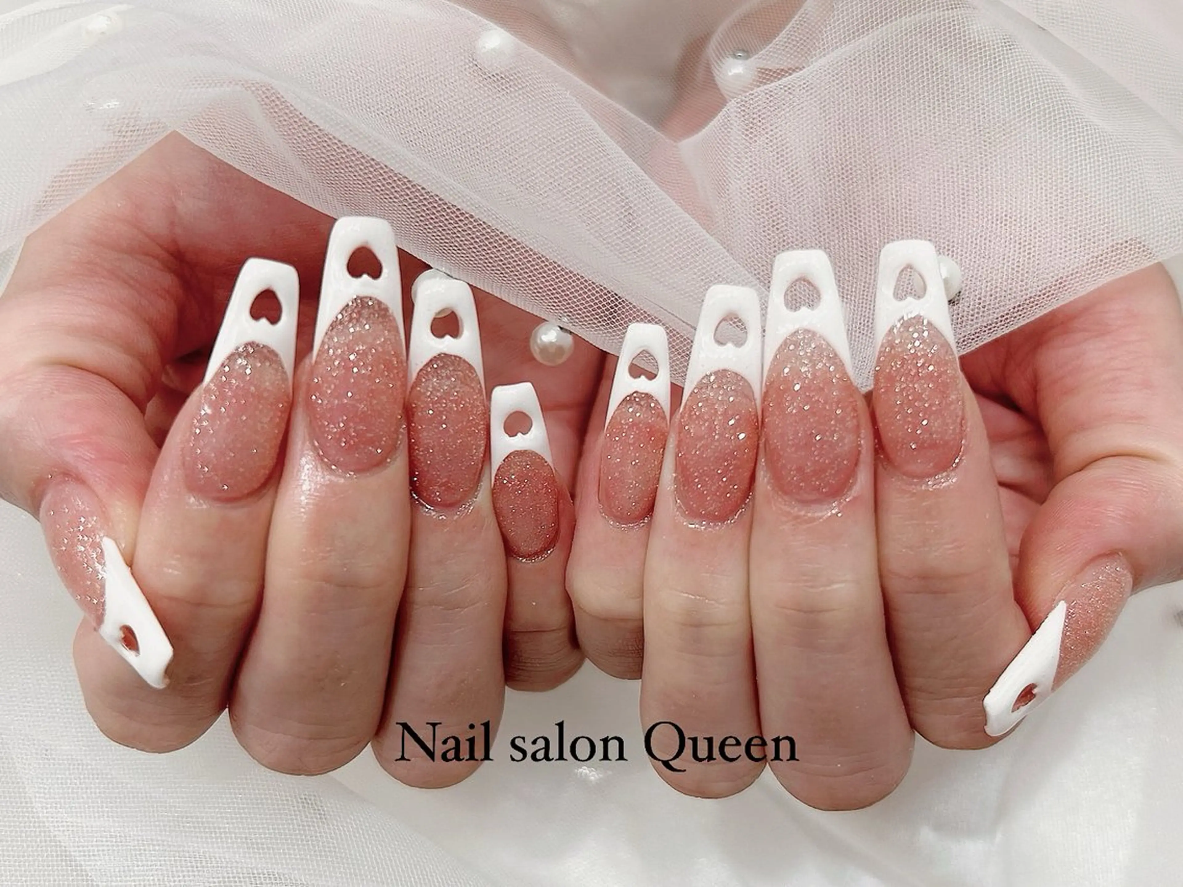 ネイル フレンチネイル ハンドネイル ネイルサロンクイーン 東京/新宿/大久保のネイルデザイン