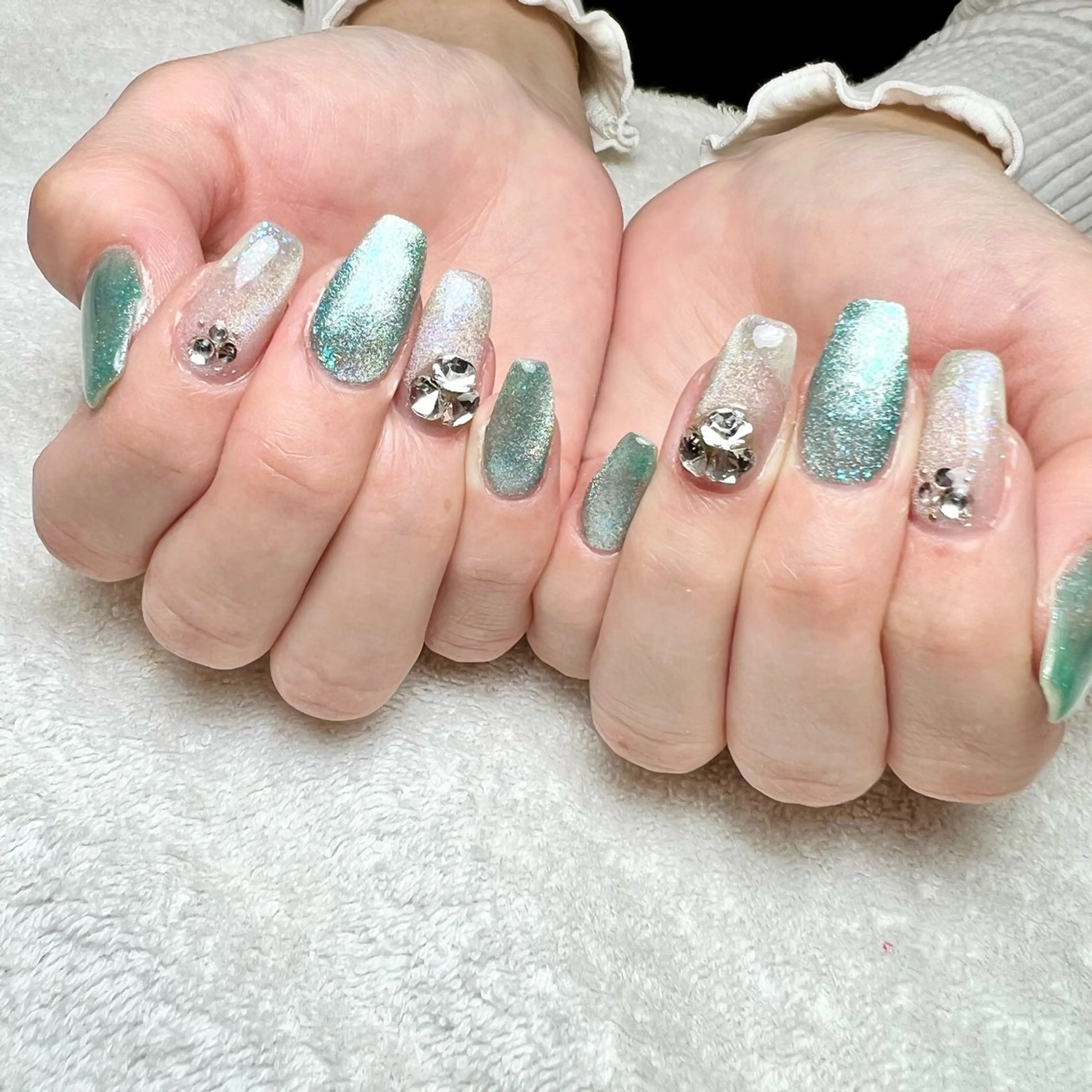 ネイル キラキラネイル マグネットネイル ハンドネイル COCO+所属・COCO +のエステ・リラクイメージ