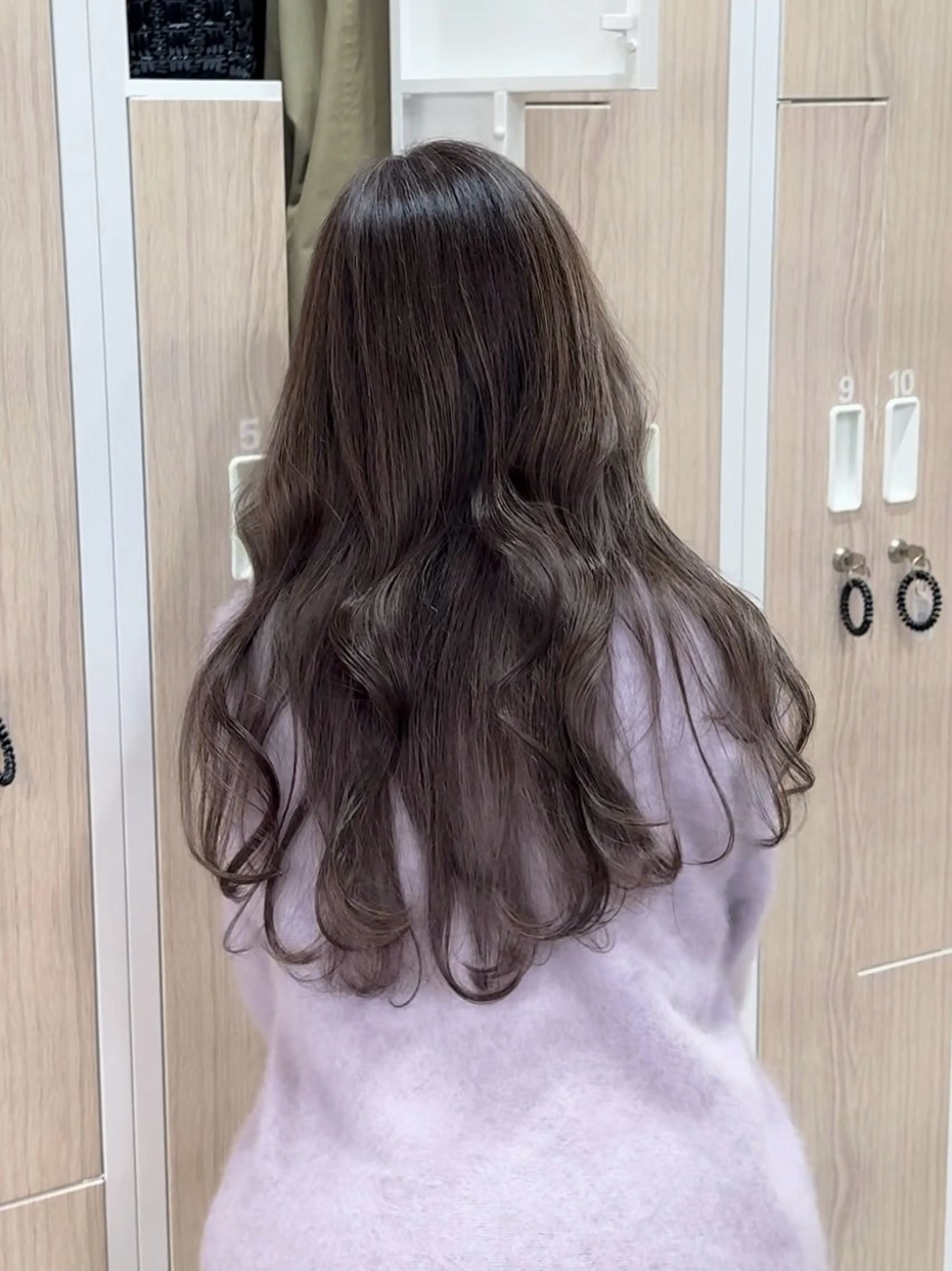 ロング ハイライト 茜璃/ブリーチカラー /レイヤーカットのヘアスタイル