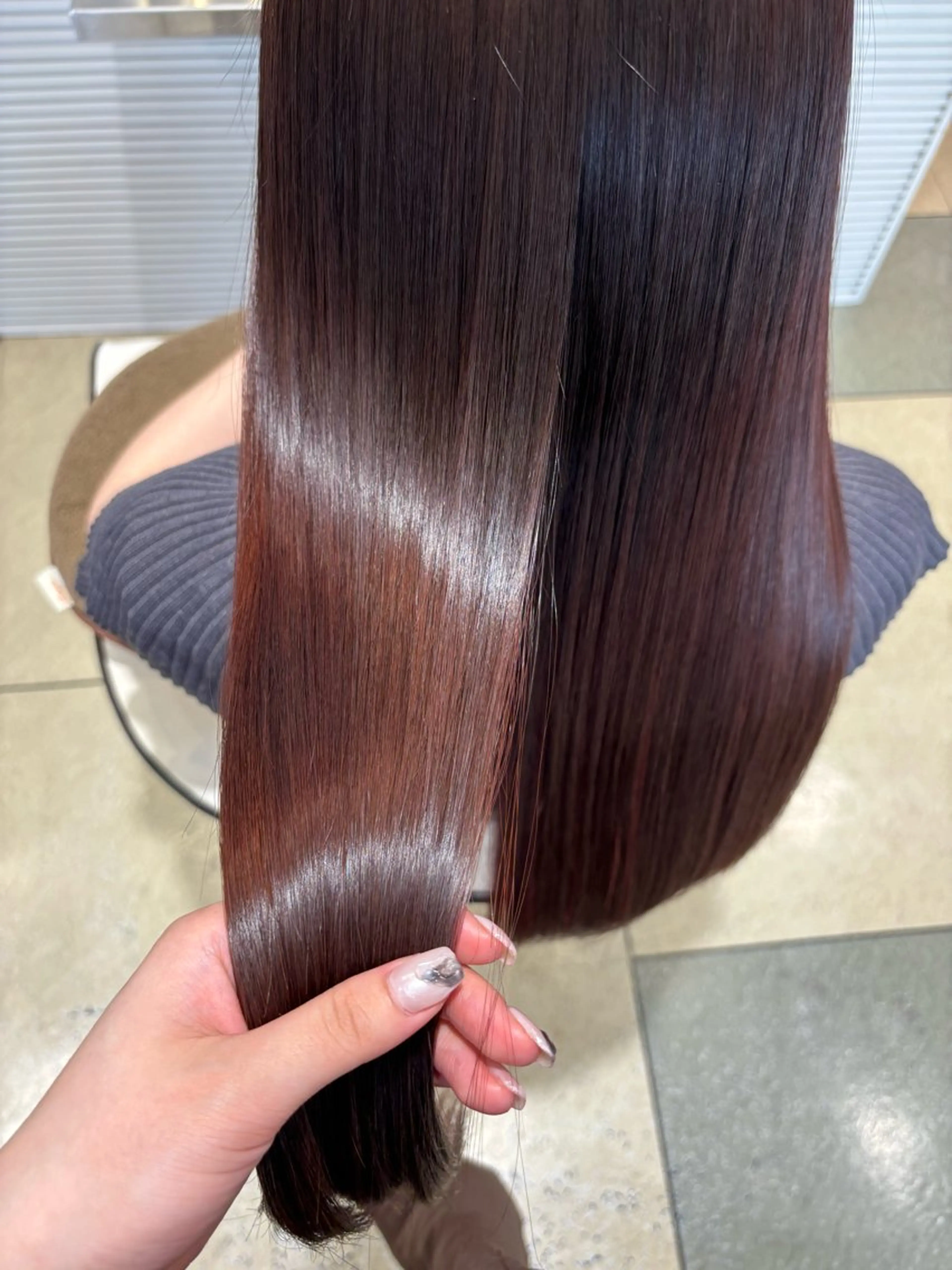 ロング カラー ケアカラー 髪質改善 ロング トリートメント カット ヘアカラー トリートメント 透明感カラー/ くびれヘア/ユウユのヘアスタイル