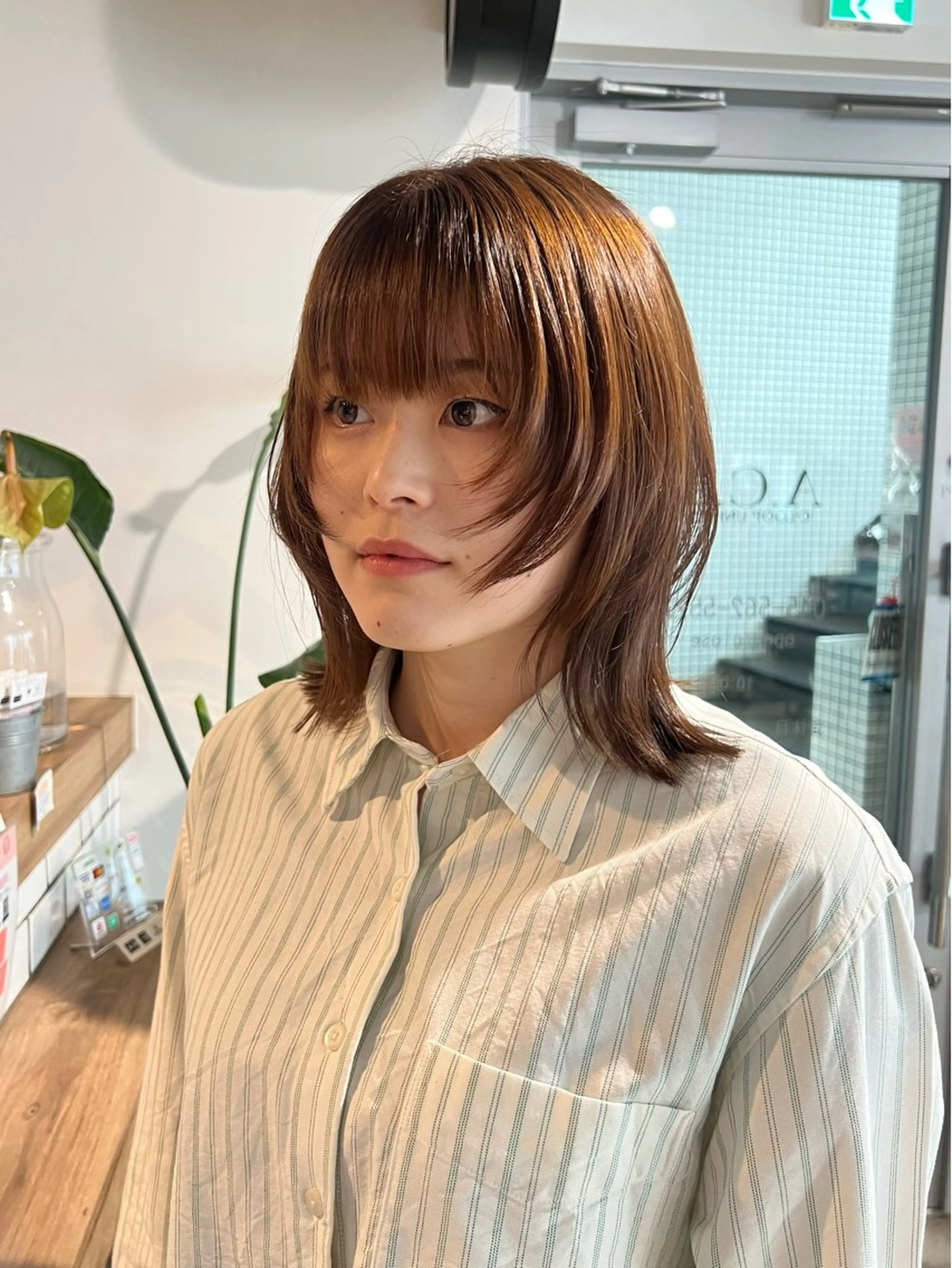 ミディアム カラー ミディアムレイヤー レイヤーカット カット ヘアカラー 艶カラー/暖色カラー /韓国ヘア/小由葵のヘアスタイル