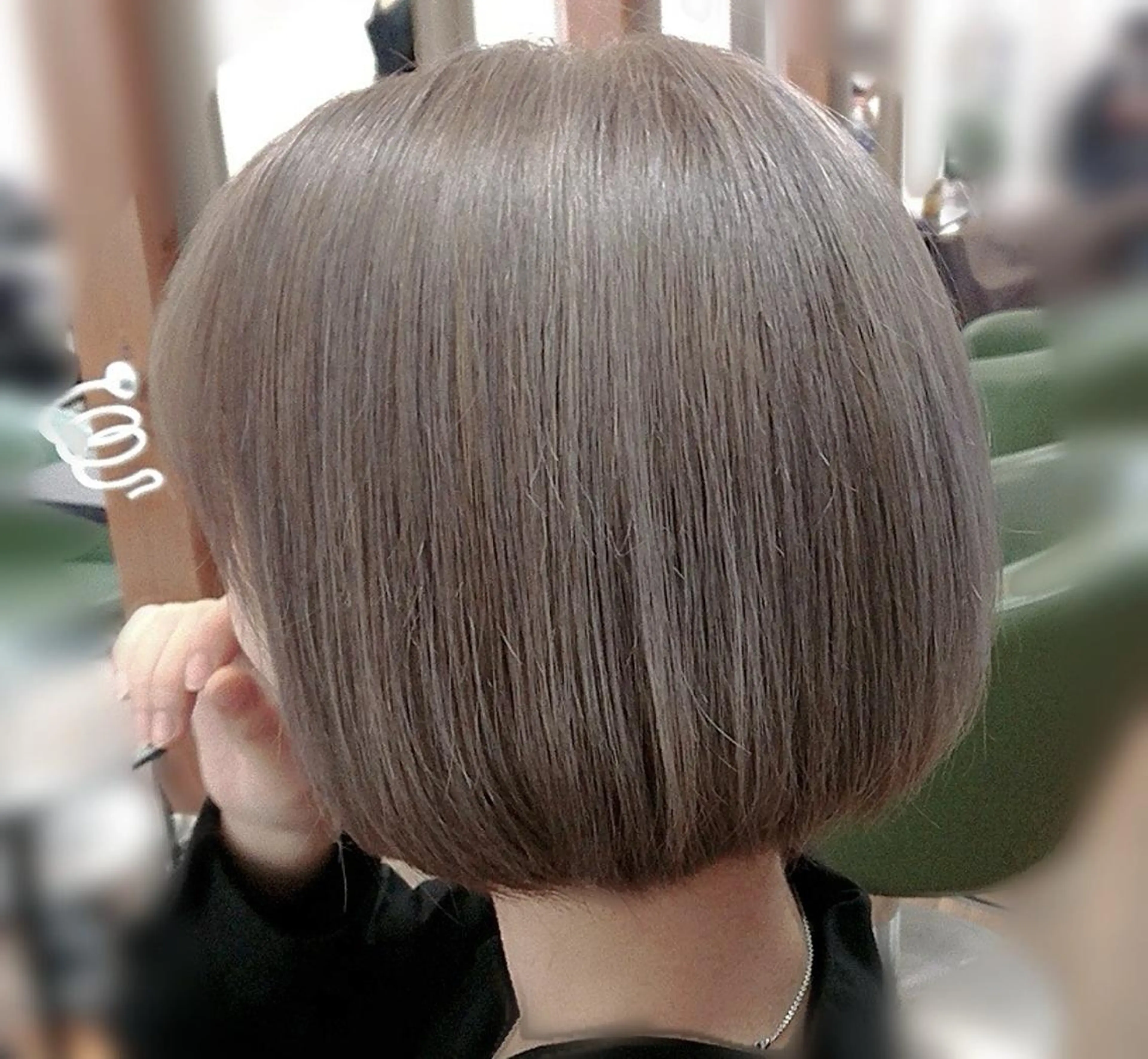 ショート ヘアカラー トリートメント 渡辺 康行のヘアスタイル