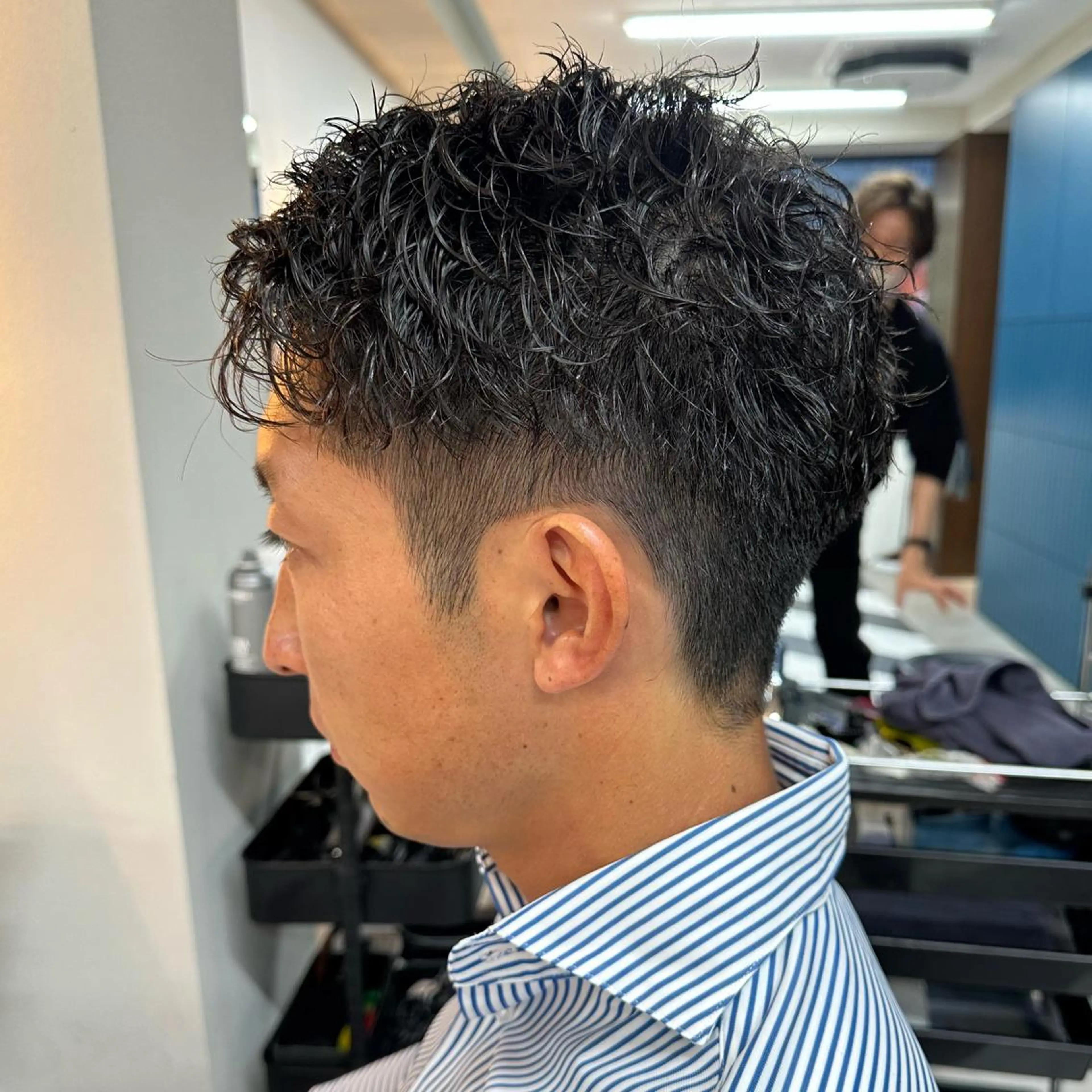 ショート パーマ メンズ 守屋 寿哉のヘアスタイル