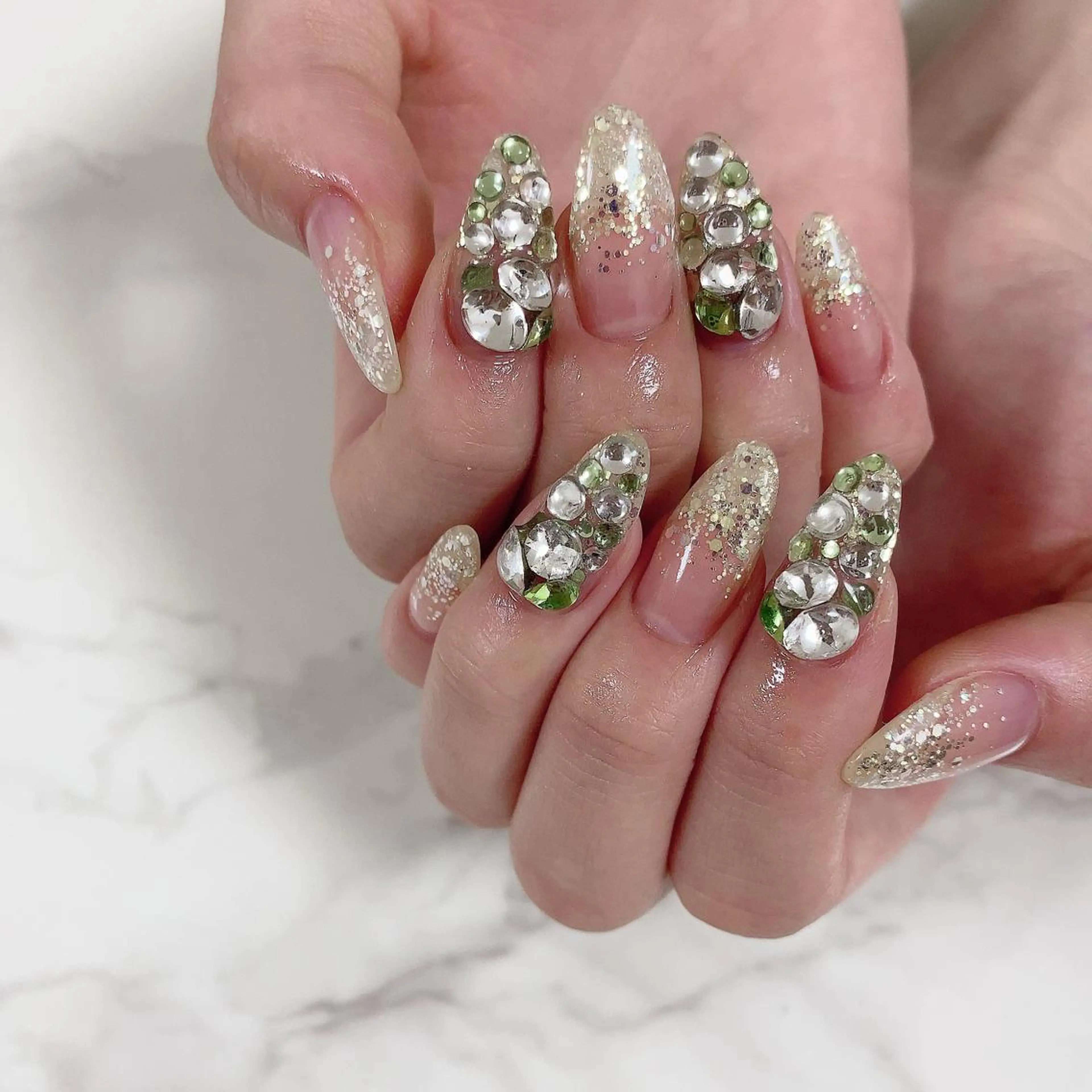 ネイル SOL NAILのネイルデザイン