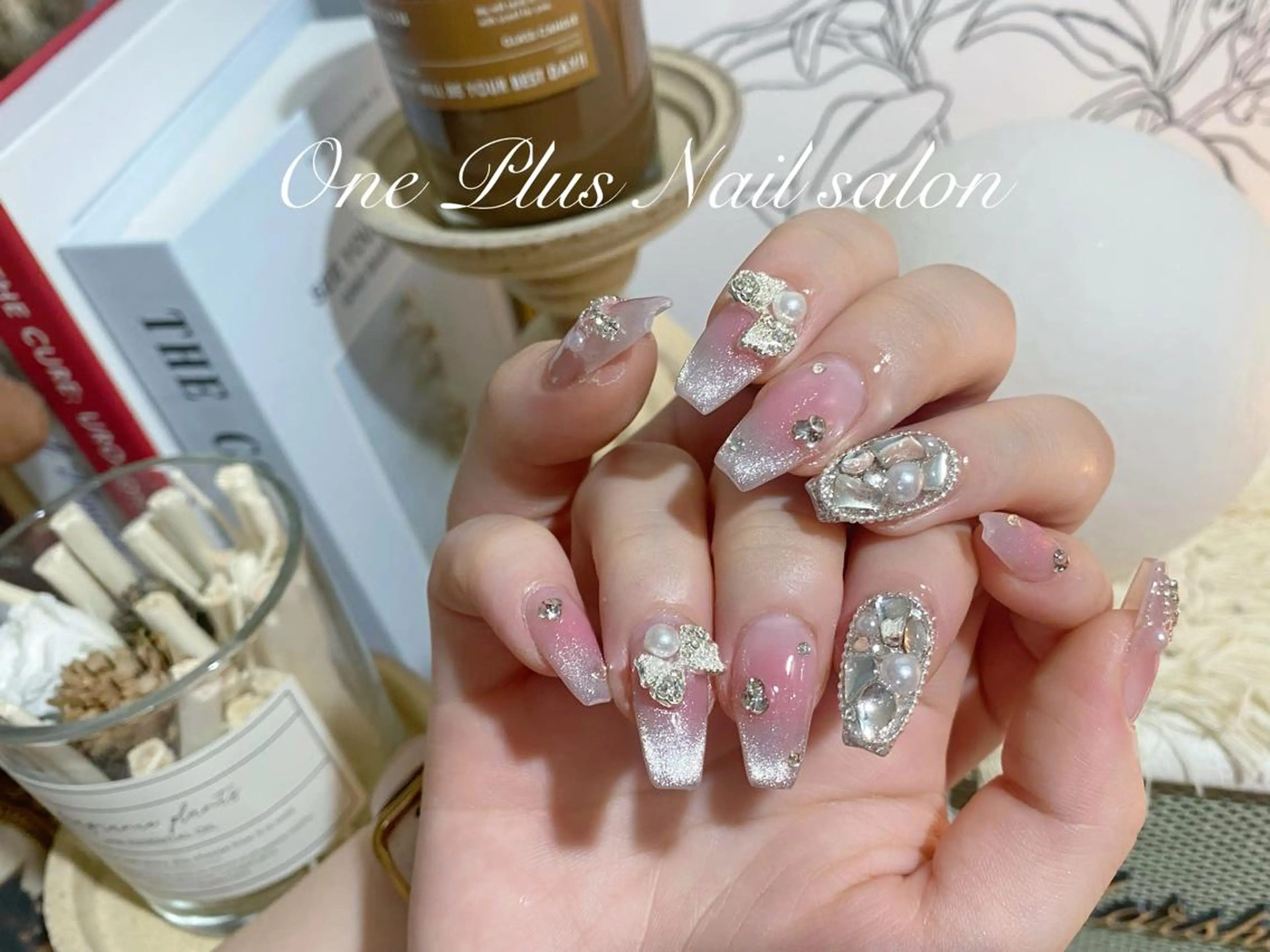 ネイル One Plus Nail Salonのネイルデザイン