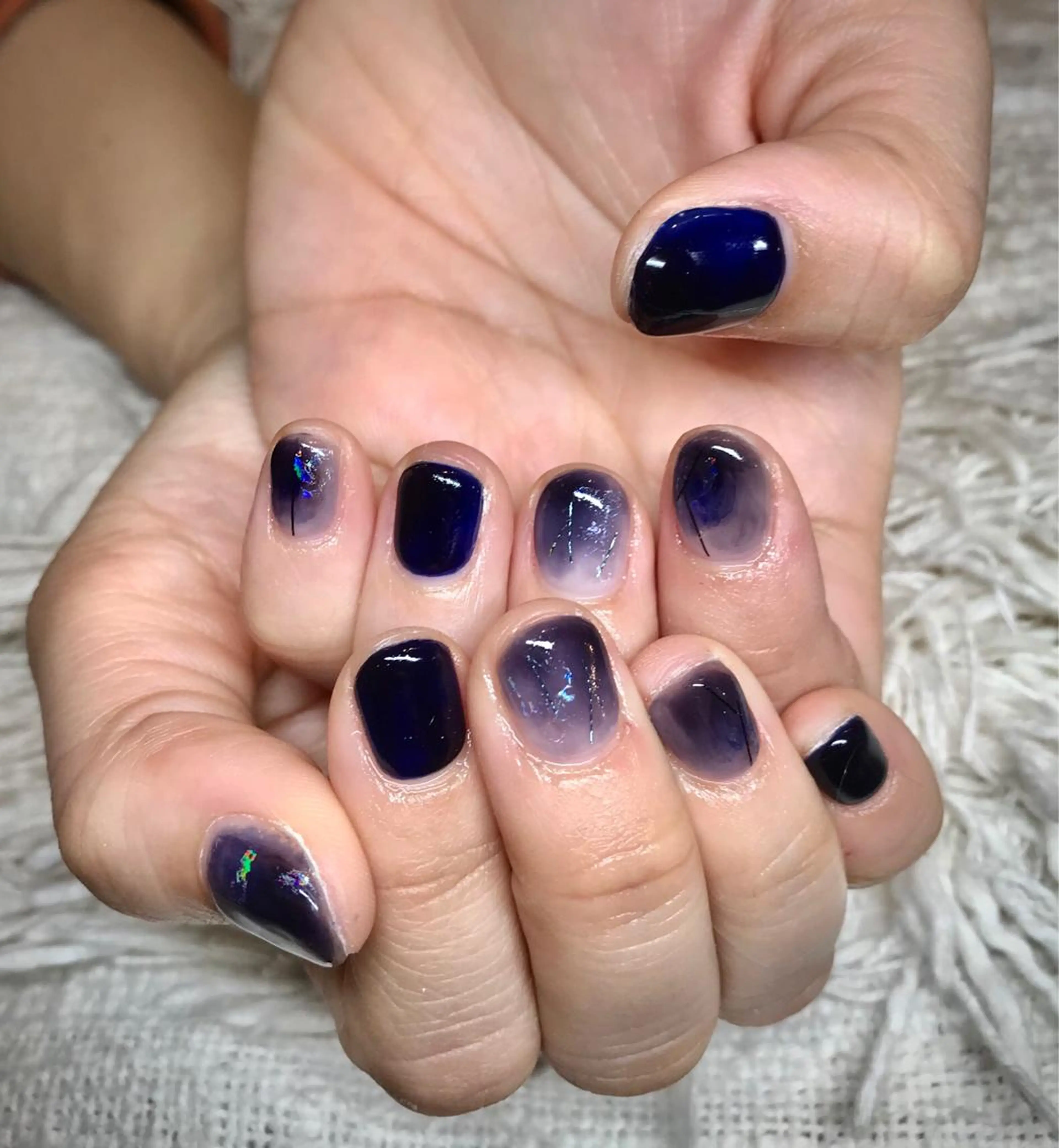 ショート カラー パーマ ヘアアレンジ ネイル マツエク・マツパ 黒髪 ネイビーカラー クリアネイル ネイビー ハンドネイル ハンドケア nail&eye Aoのマツエク・マツパデザイン