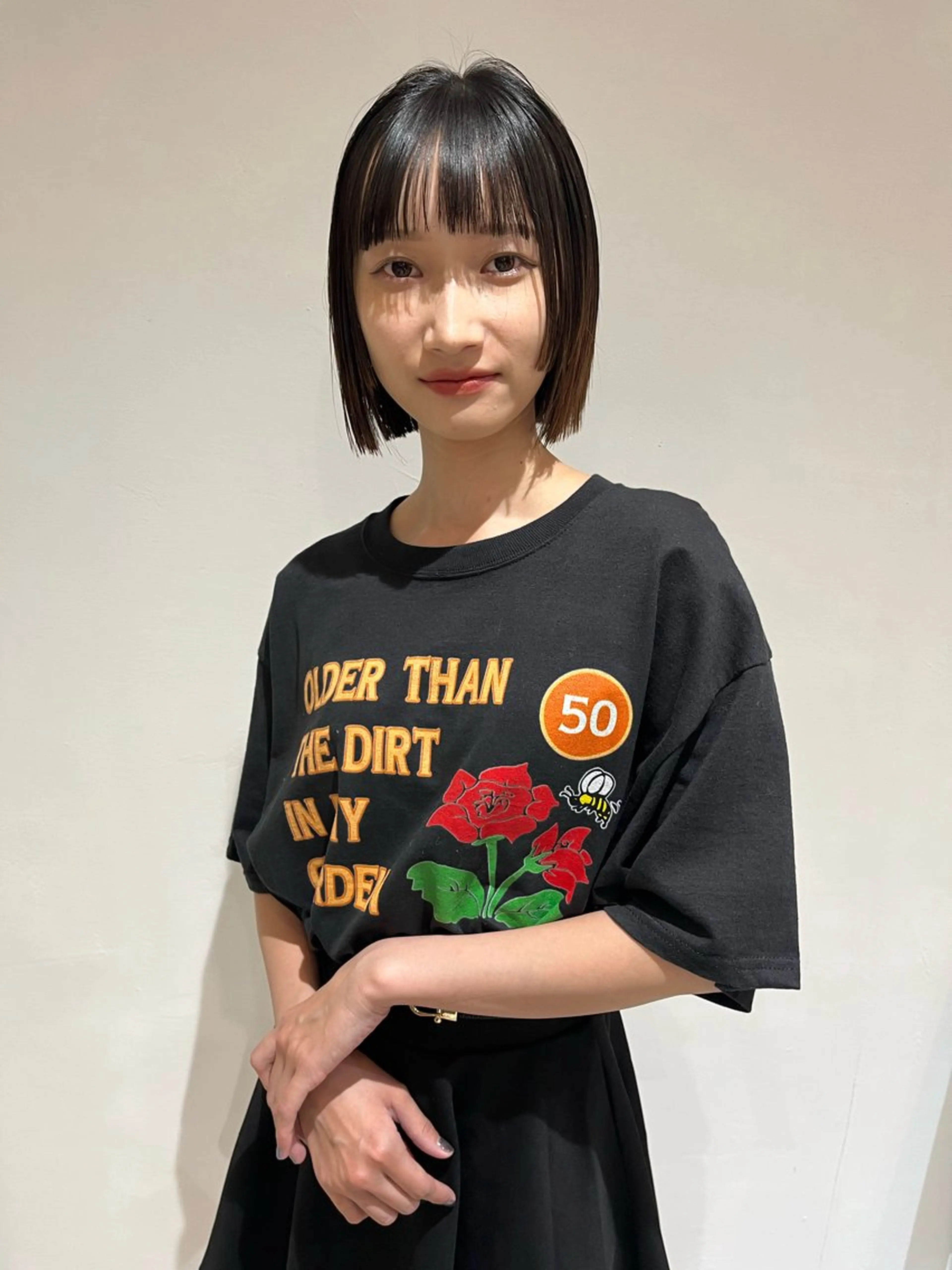 ミディアム カラー 切りっぱなしボブ ボブ カット 鈴木 美紅のヘアスタイル