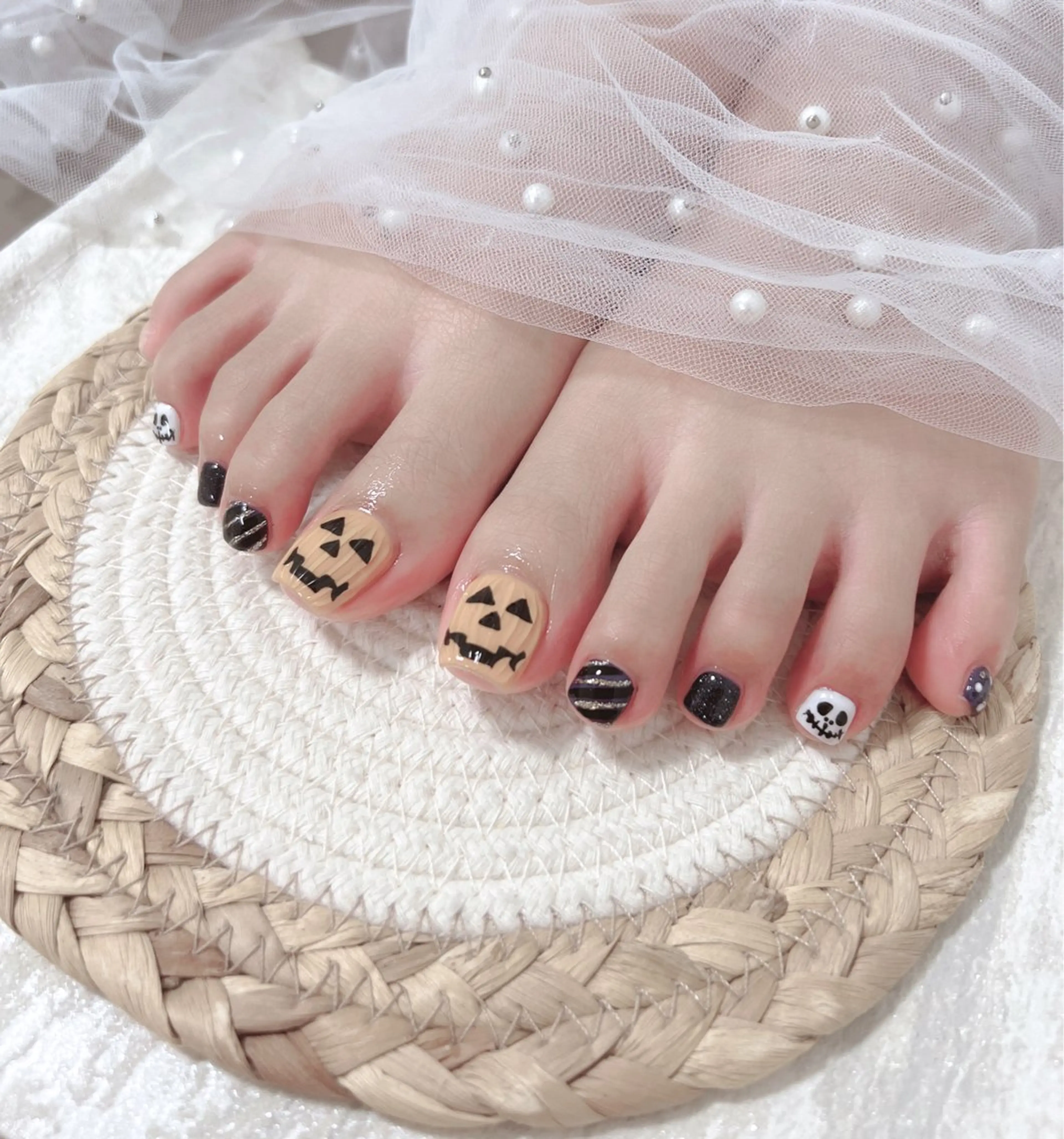 ネイル フットネイル uuネイルサロン所属・uu ネイルサロン関内🌼のネイルデザイン