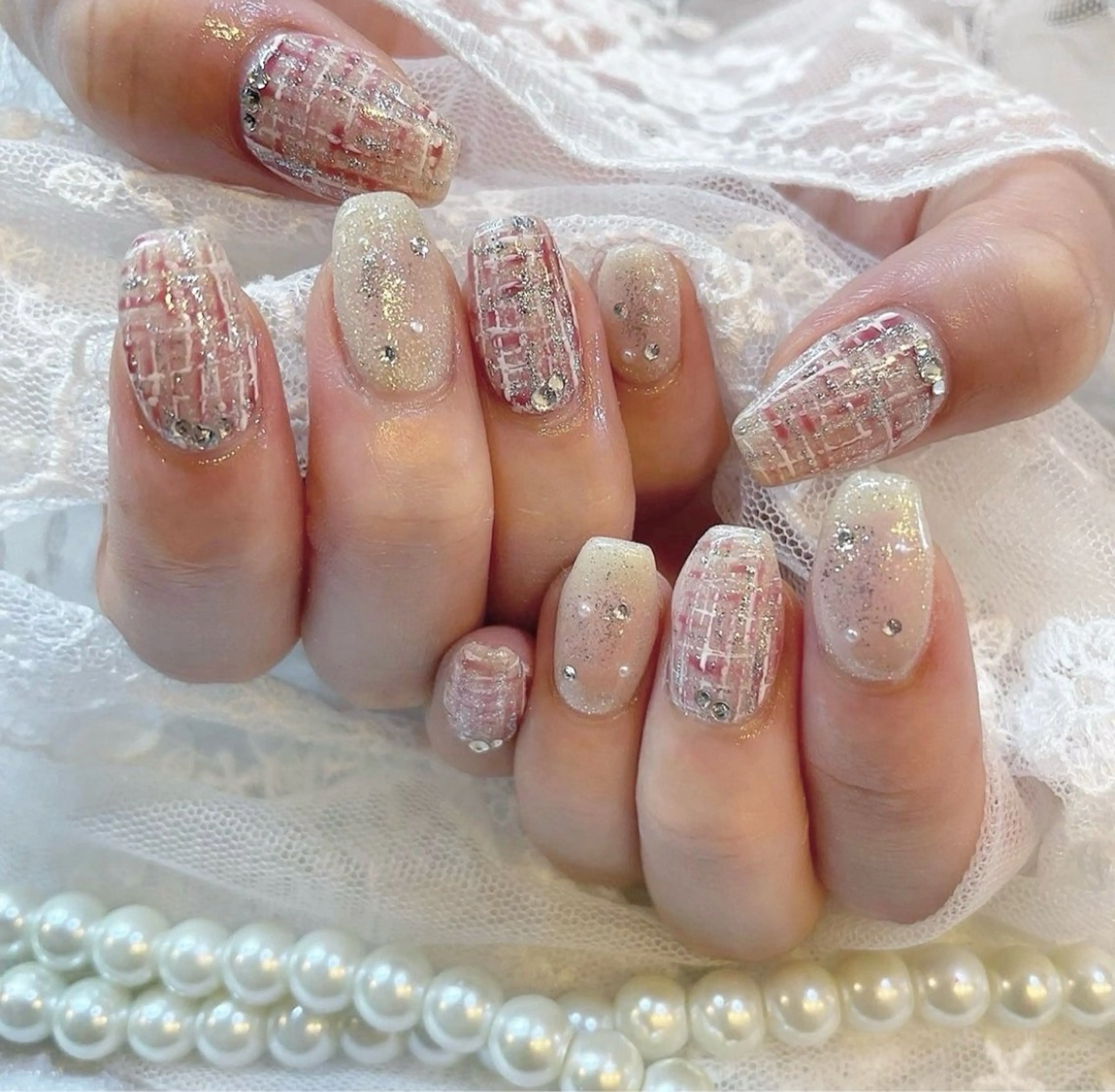 ネイル ジェルネイル 韓国ネイル 持ち込み ワンカラーネイル ツイードネイル ハンドネイル fiore nail 🦋のネイルデザイン