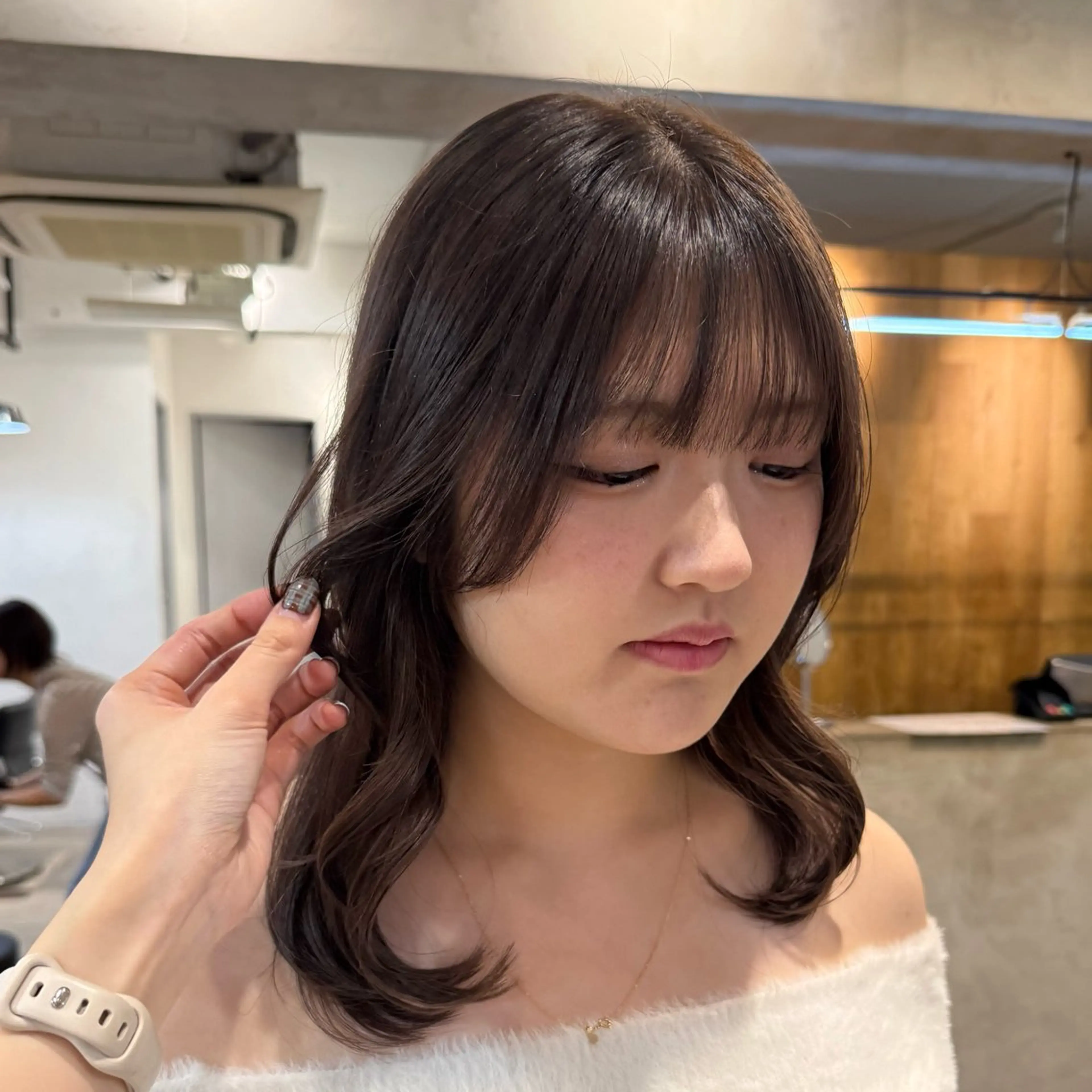 セミロング カラー ヘアカラー Lomalia もえかのヘアスタイル