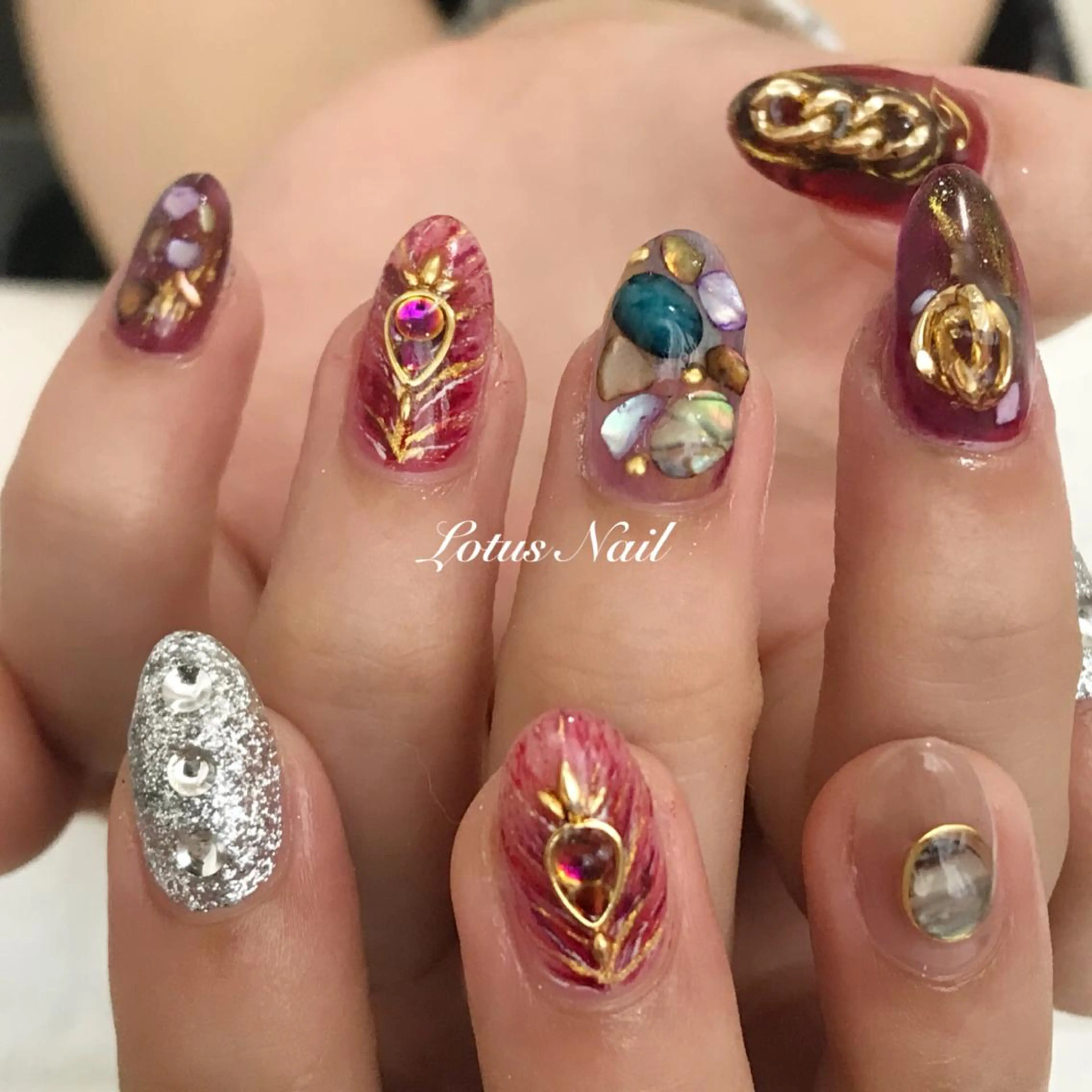 ネイル Lotus Nailのネイルデザイン