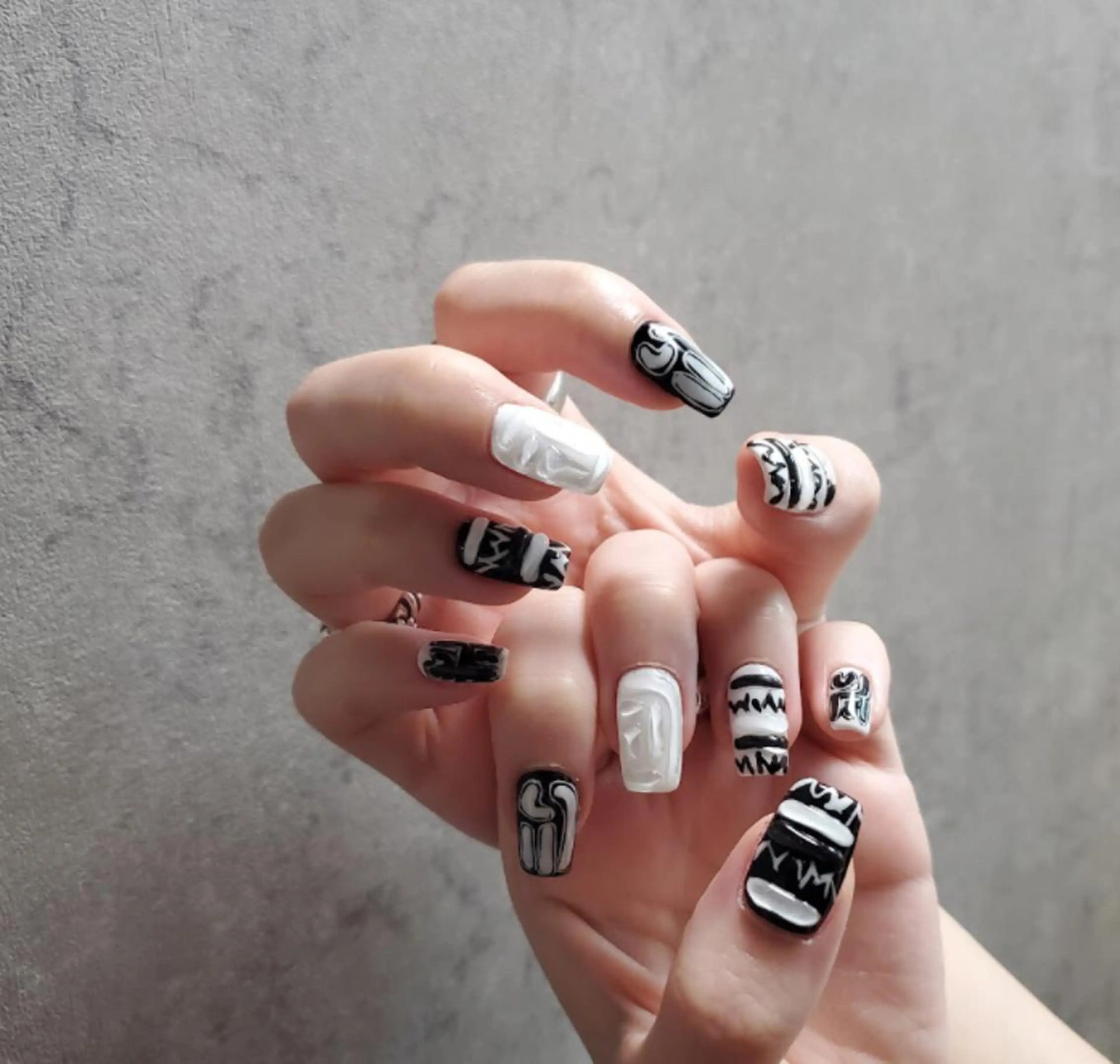 ネイル アートネイル クリアネイル フレンチネイル ジェルネイル ガラスフレンチ nailstudio eviz新宿店のネイルデザイン