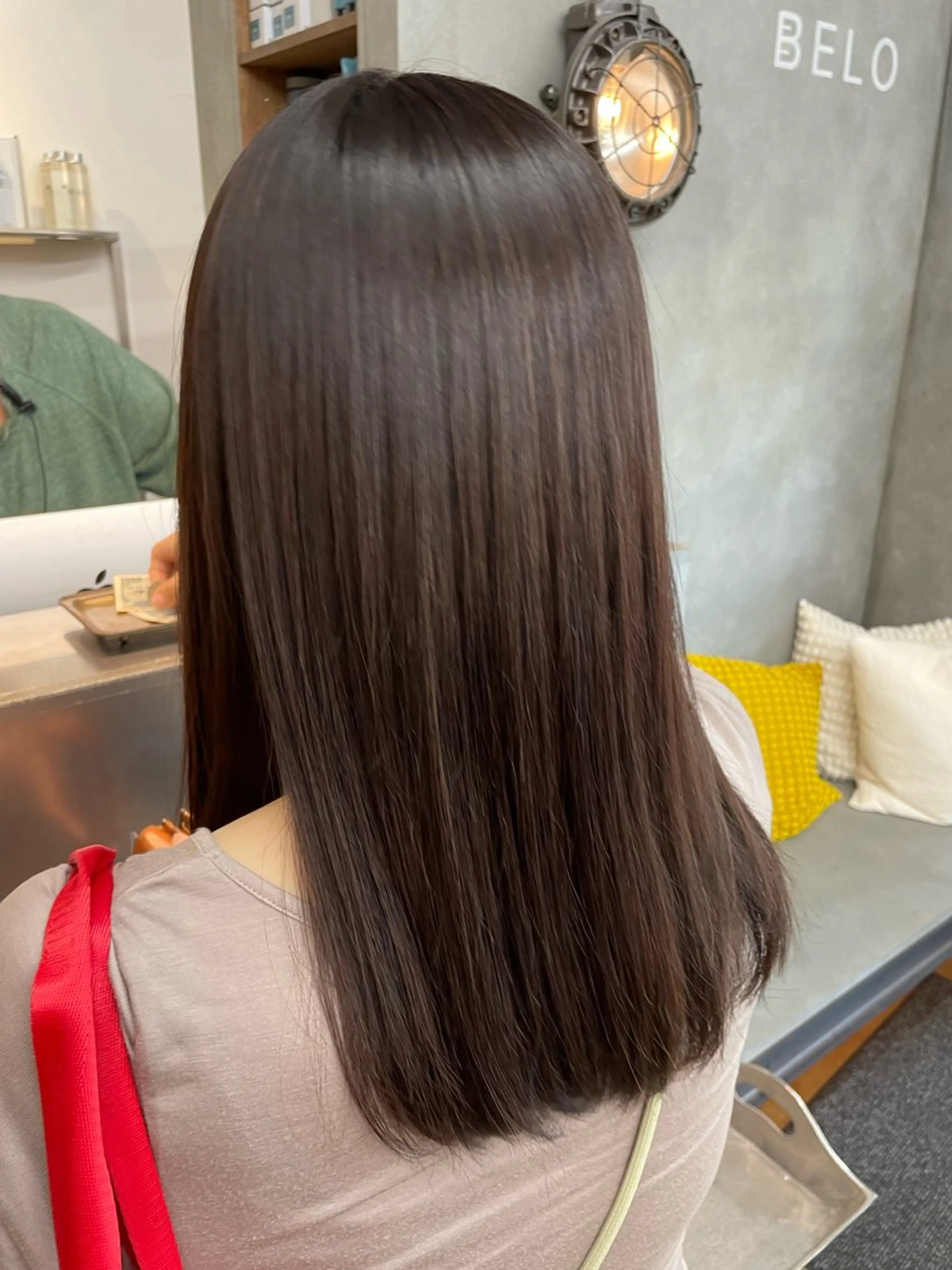 ロング BELO 愛未のヘアスタイル