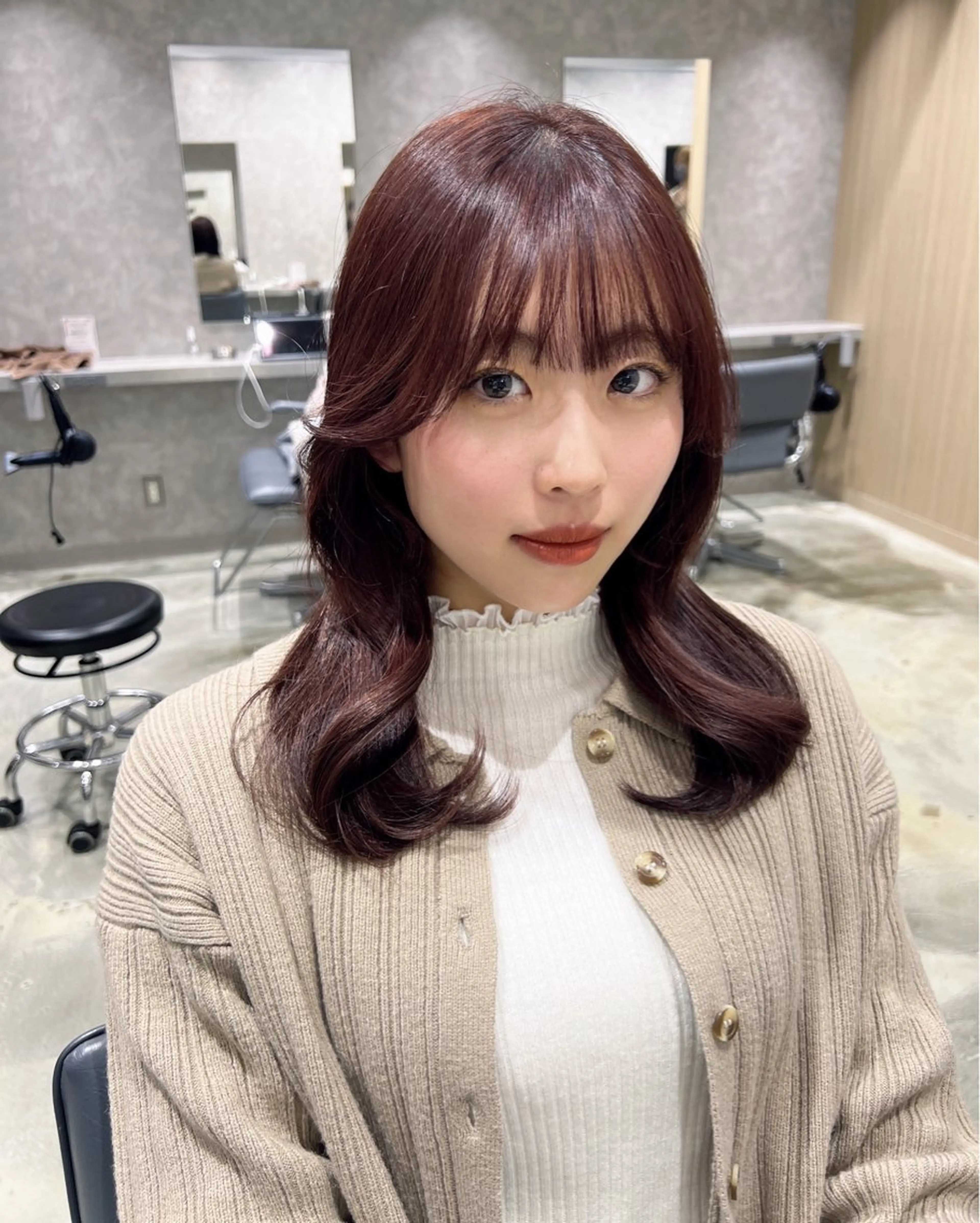 ミディアム カラー 海外風レイヤー🎀 新宿MOMOKA🍑のヘアスタイル