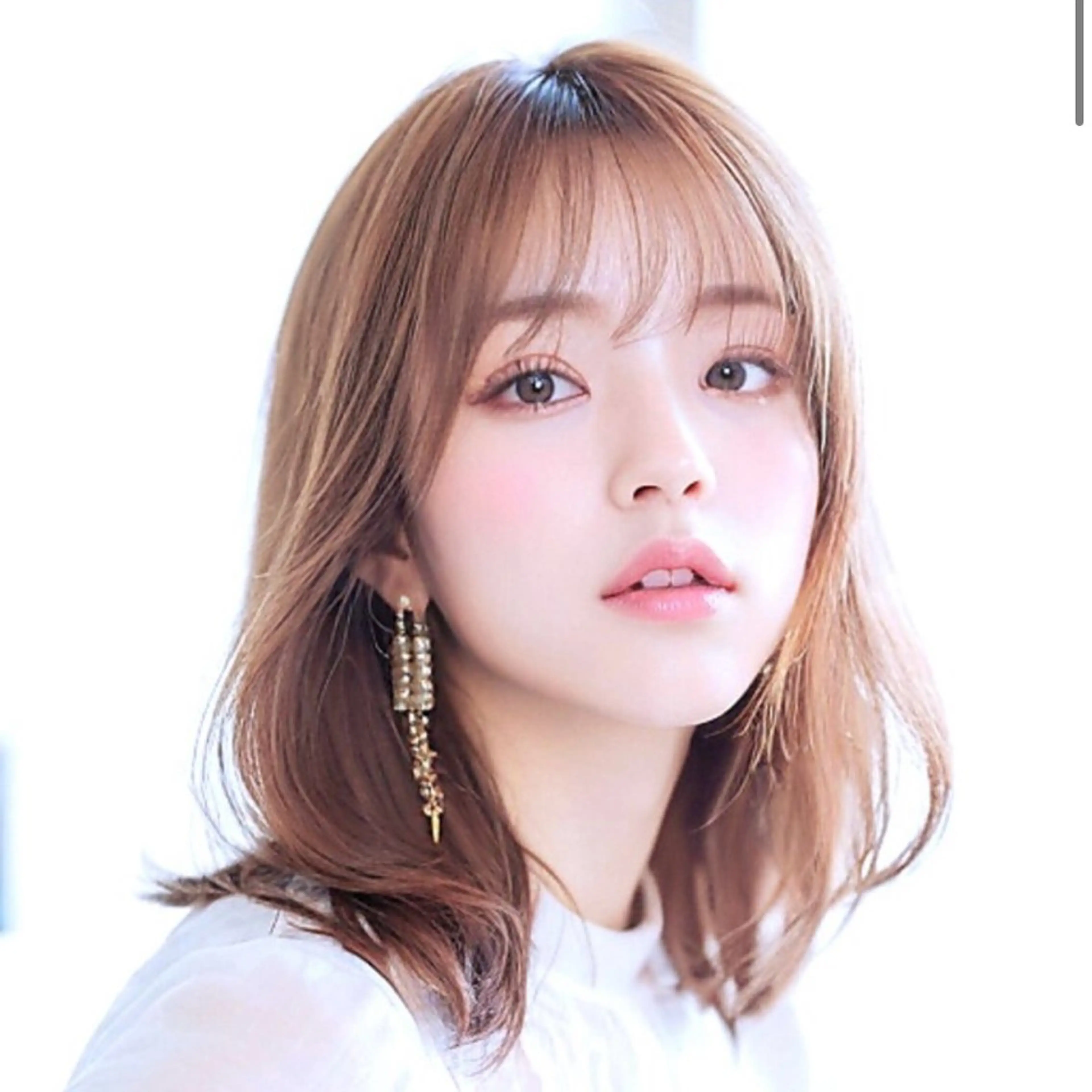 ミディアム pissenlit ピサンリ所属・🧩🤖 Sala 🤖🧩のヘアスタイル